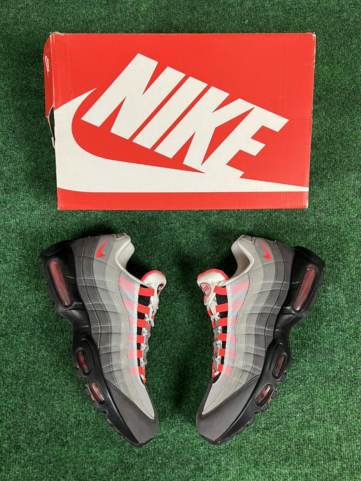 Nike Nike Air Max 95 OG Solar Red White Grey Black Mens Size 12 Size US 12 / EU 45 - 1 Thumbnail