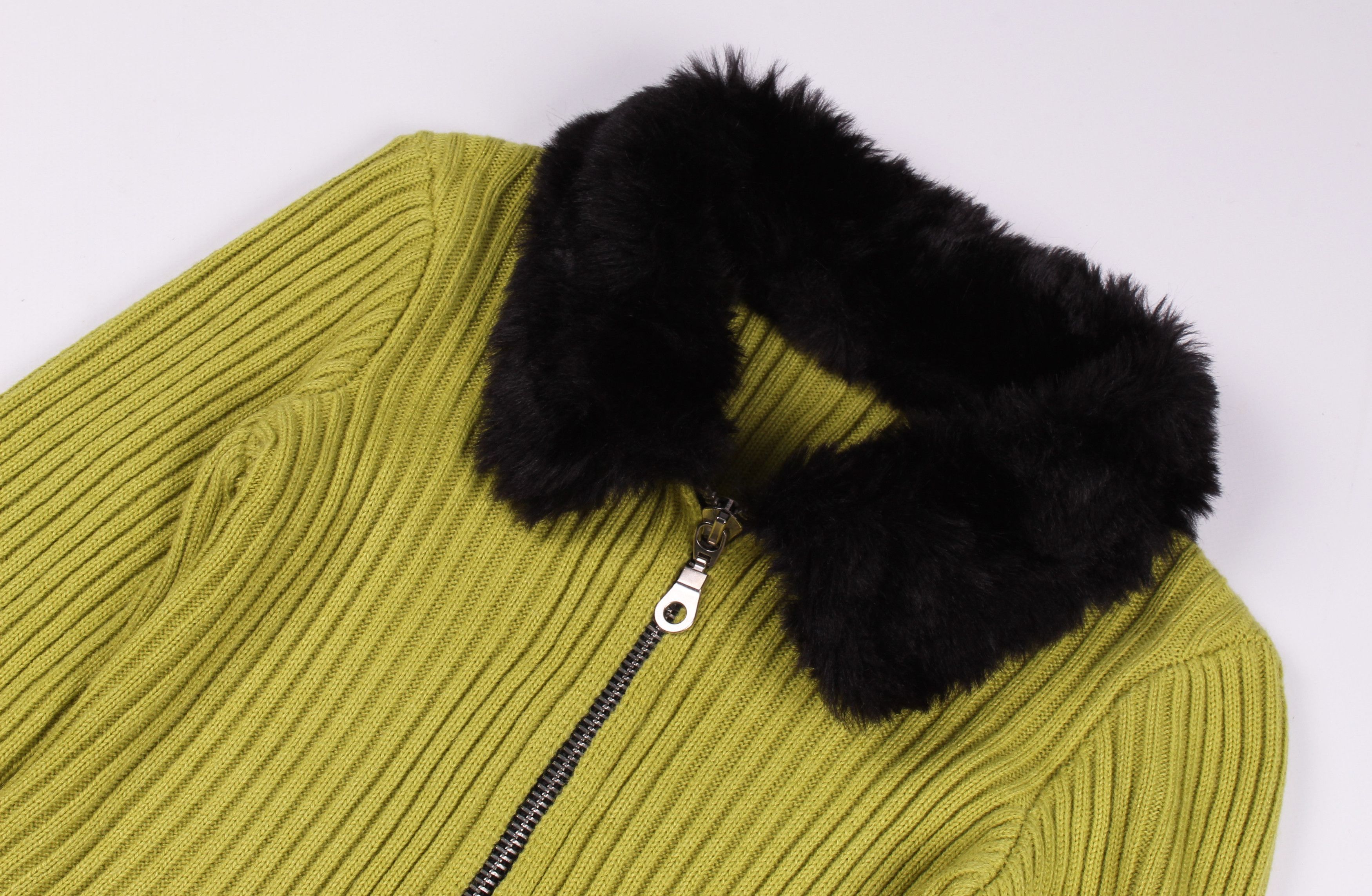 Vintage Vintage Y2K Rib Knit Cropped Faux Fur Cardigan Jumper Size S / US 4 / IT 40 - 5 Thumbnail