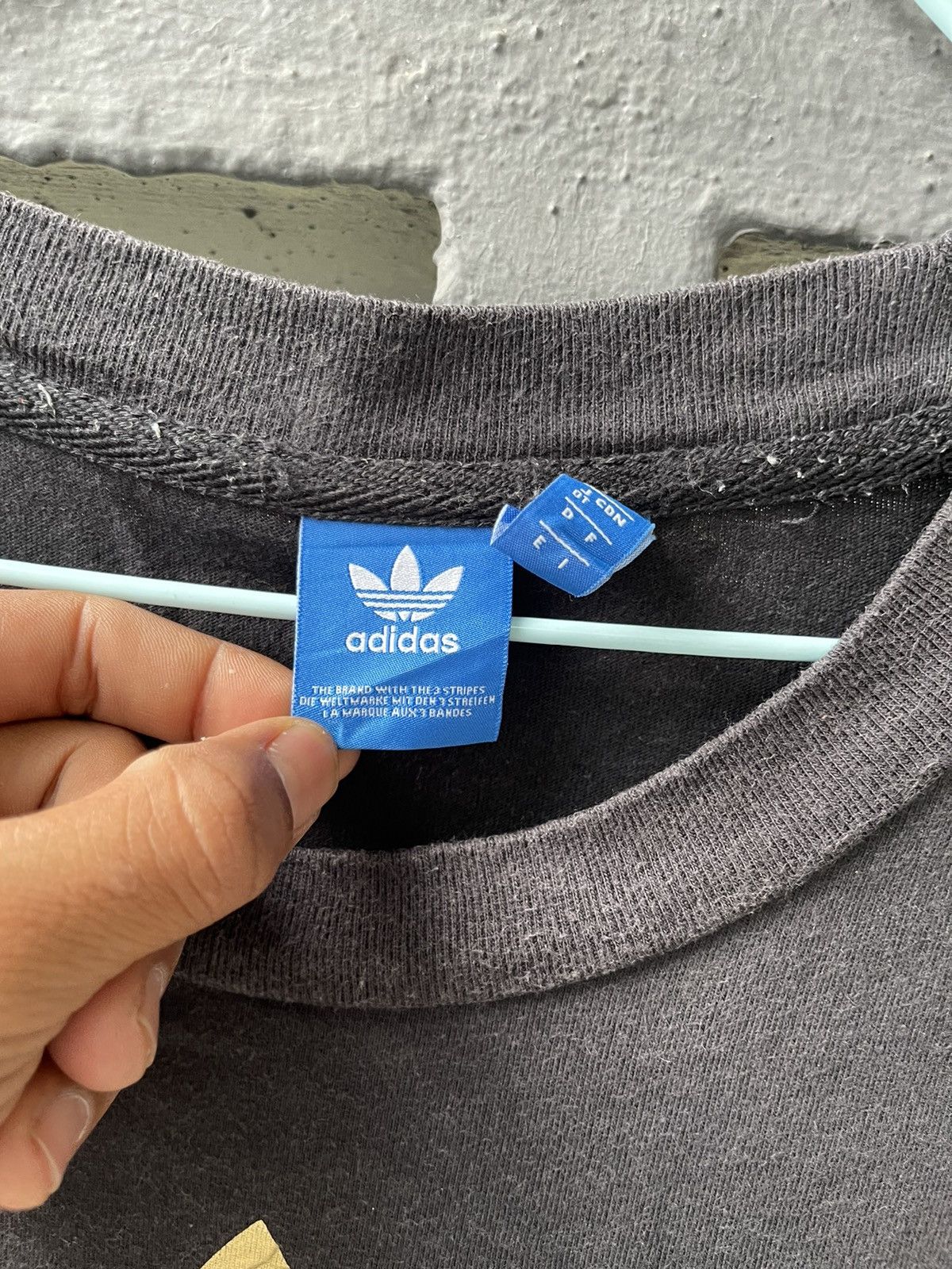 Adidas Adidas T-shrit Rare Size US M / EU 48-50 / 2 - 3 Thumbnail