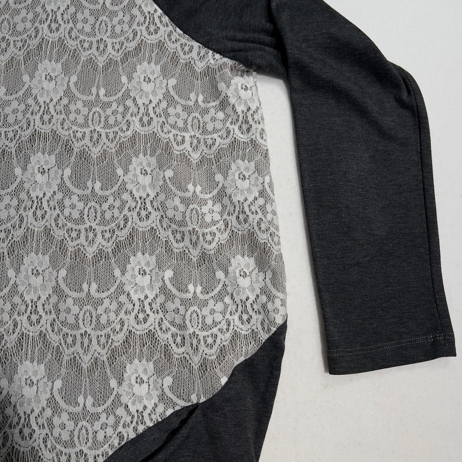 Anthropologie Anthropology by Lili's Closet Tunic Top Medium Floral Lace Size M / US 6-8 / IT 42-44 - 4 Thumbnail