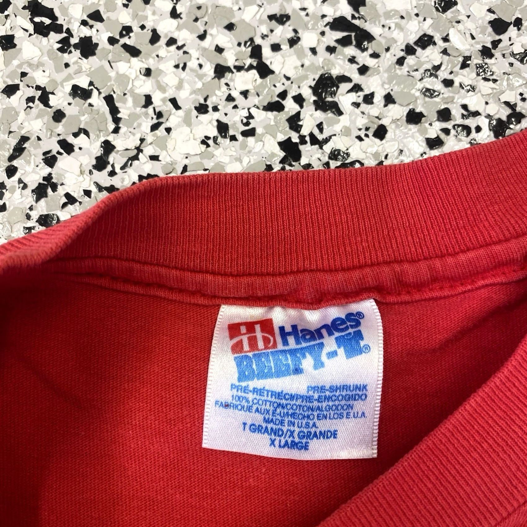 Hanes VINTAGE 90s Arizona Wildcats Football T-Shirt XL Red Mens Short Sleeve Hanes Graphic Print Size US XL / EU 56 / 4 - 4 Thumbnail