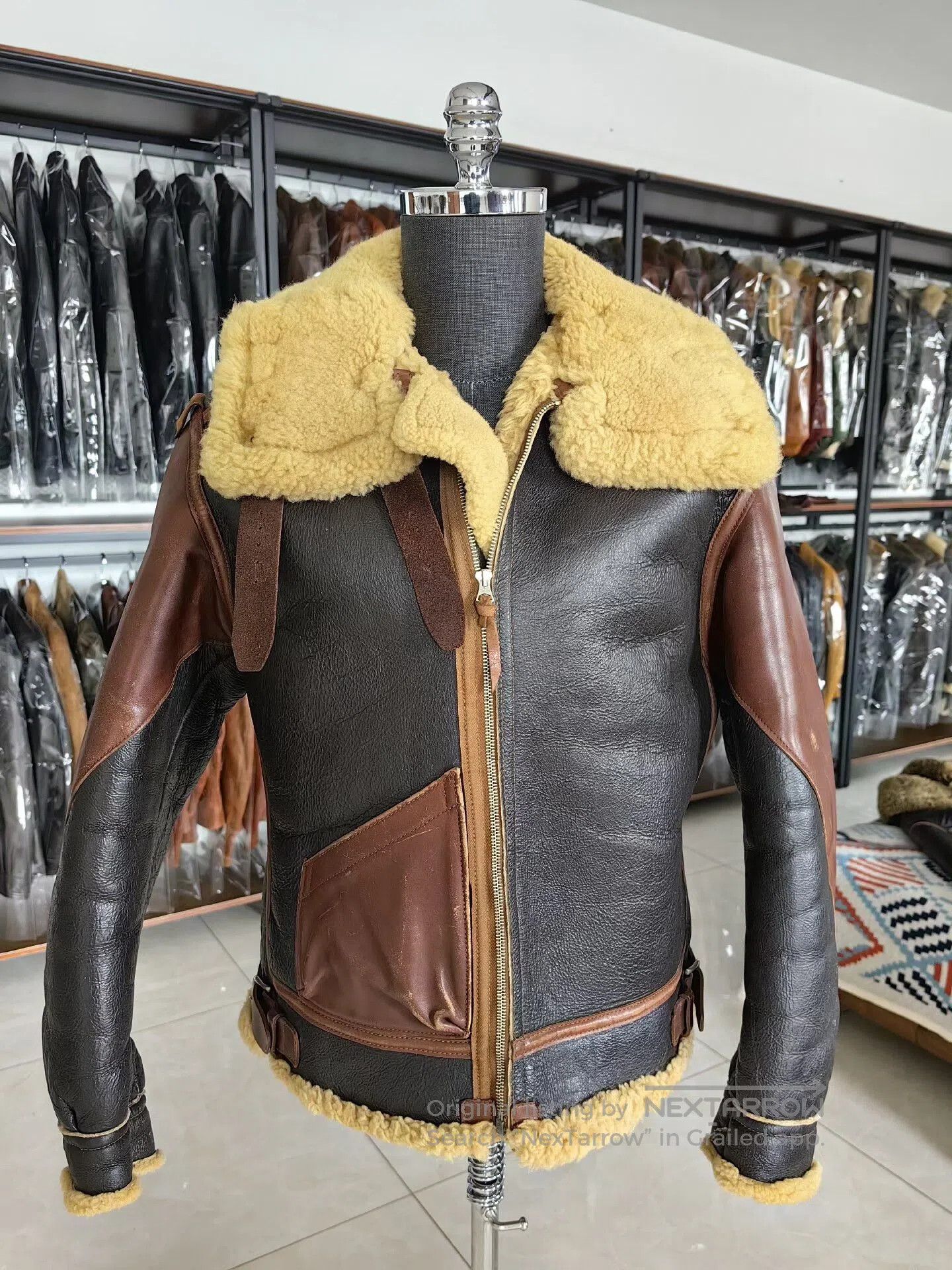 The Real McCoy's real mccoy's b3 shearling flight jacket. Size US M / EU 48-50 / 2 - 1 Thumbnail