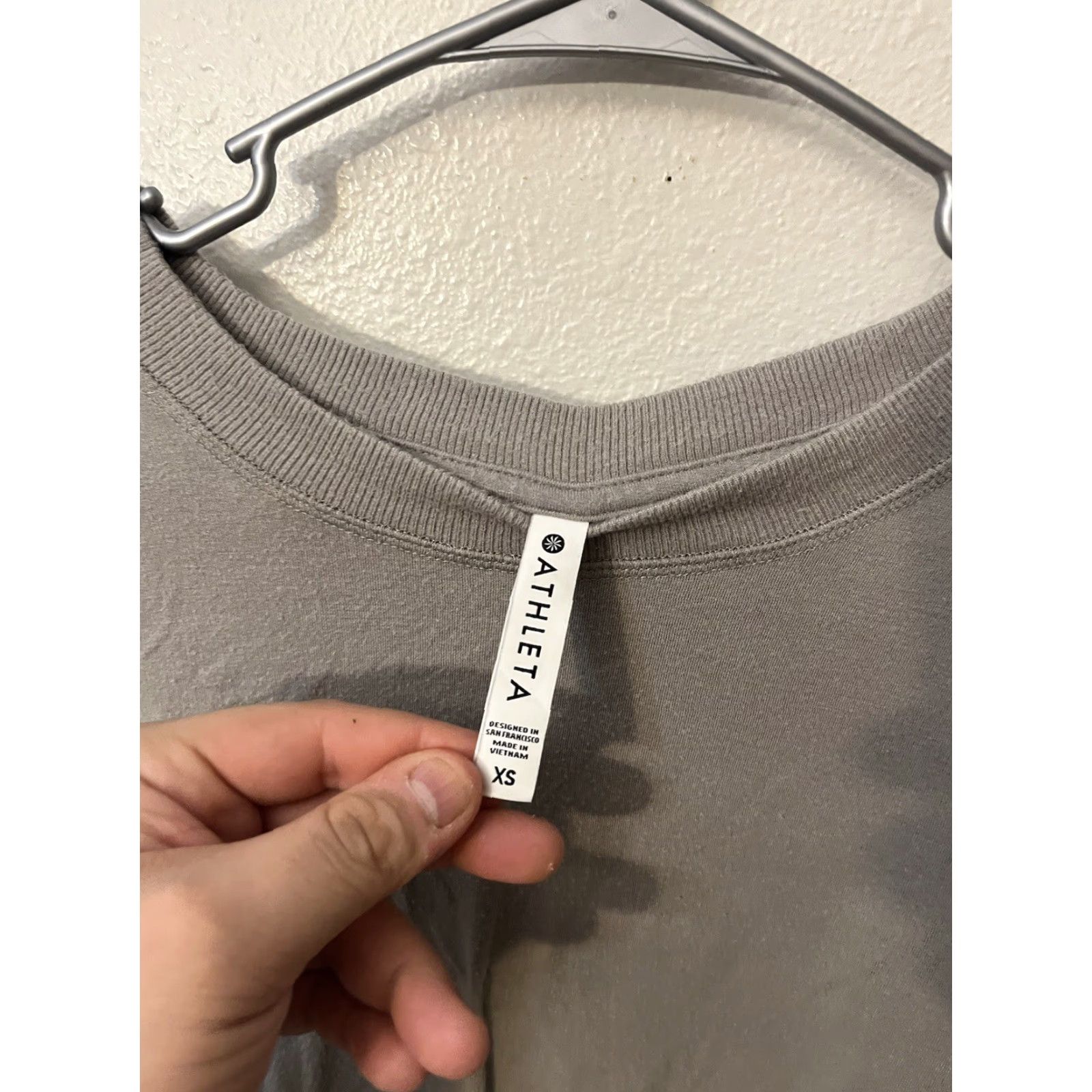 Athleta Athleta Gray Relaxed Fit Long Sleeve Top Sweatshirt XS Women Pullover Size XS / US 0-2 / IT 36-38 - 3 Thumbnail