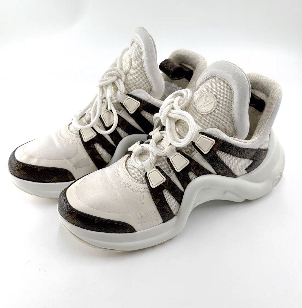 Louis Vuitton Louis Vuitton Archlight Classic Monogram Sneakers K12 Size US 9 / IT 39 - 1 Thumbnail