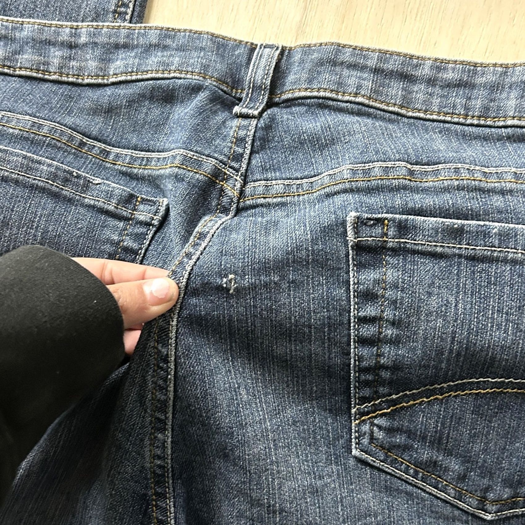 Dickies Dickies Jeans Womens 12 Reg Medium Wash Blue Denim Relaxed Straight Stretch Size 26" / US 2 / IT 38 - 7 Thumbnail