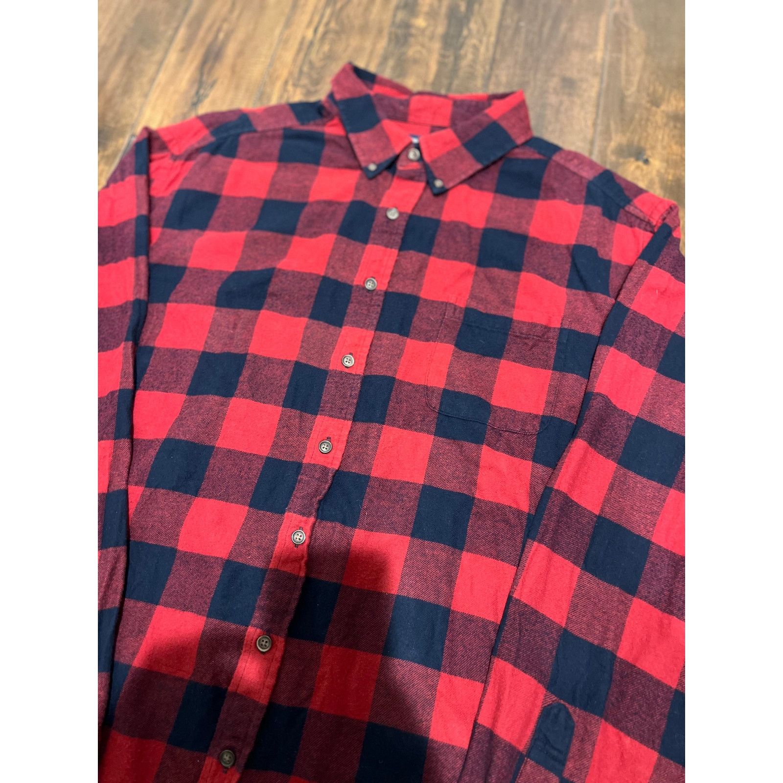 Croft & Barrow Men’s Red Black Buffalo Plaid Flannel Shirt – XL Size US XL / EU 56 / 4 - 7 Thumbnail