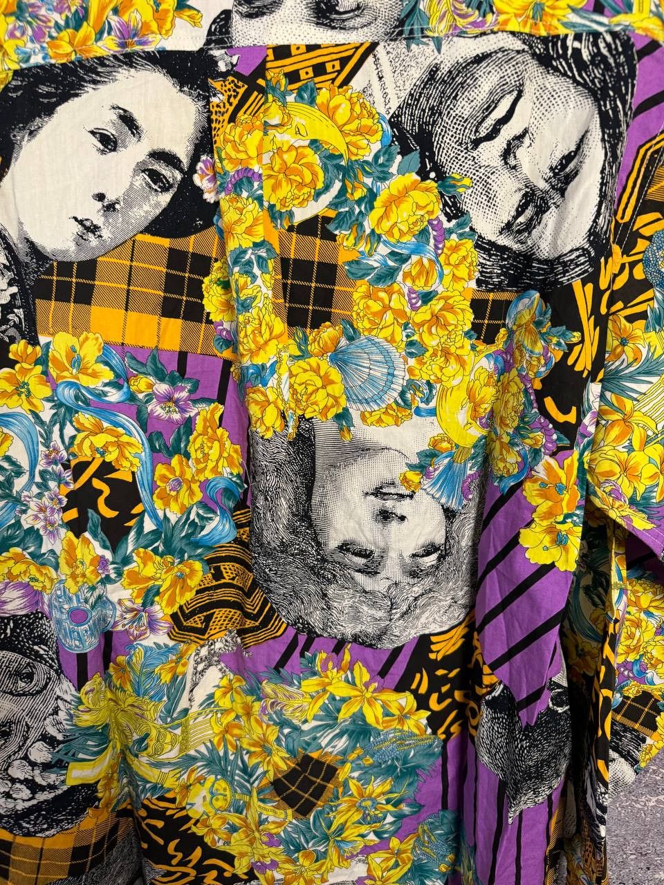 Designer × Moschino × Vintage Moschino Jeans Faces Shirt Men's Long Sleeve Shirt Vintage Size US L / EU 52-54 / 3 - 18 Thumbnail