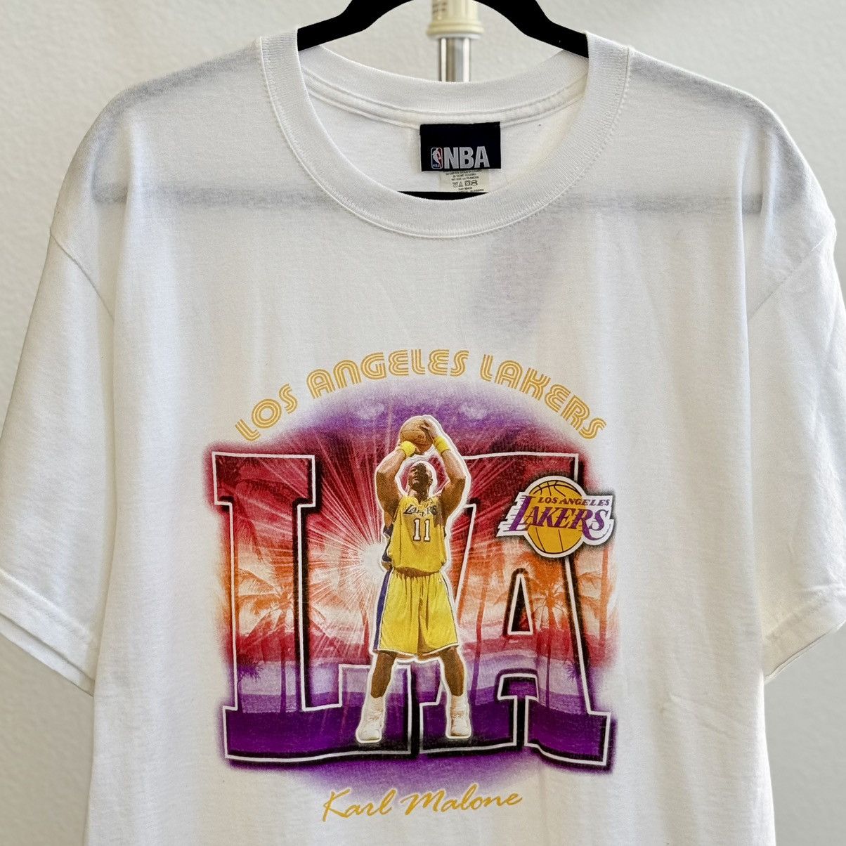 Vintage Vintage Karl Malone The Mailman Los Angeles Lakers Shirt Size US L / EU 52-54 / 3 - 1 Thumbnail