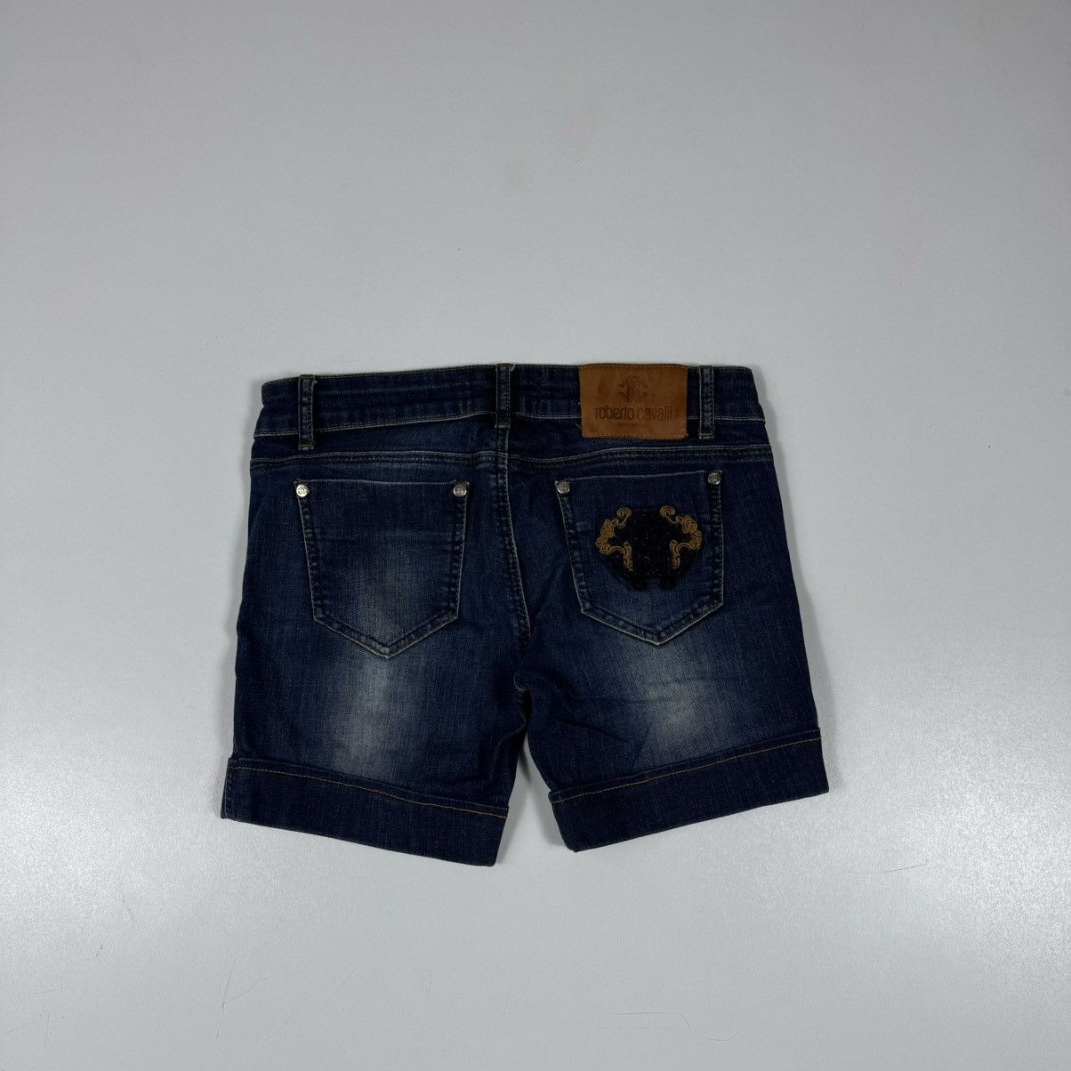 Roberto Cavalli × Vintage vintage 90s roberto cavalli short big logo justcavalli Size 30" / US 8 / IT 44 - 1 Thumbnail