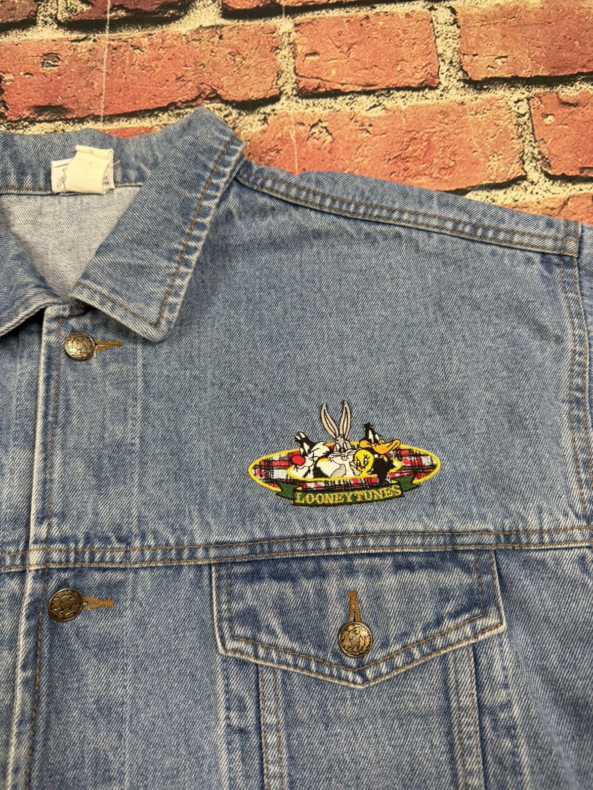 Warner Bros Vintage Looney Tunes Blue Denim Trucker Jacket Tweety Bugs Size US M / EU 48-50 / 2 - 6 Thumbnail