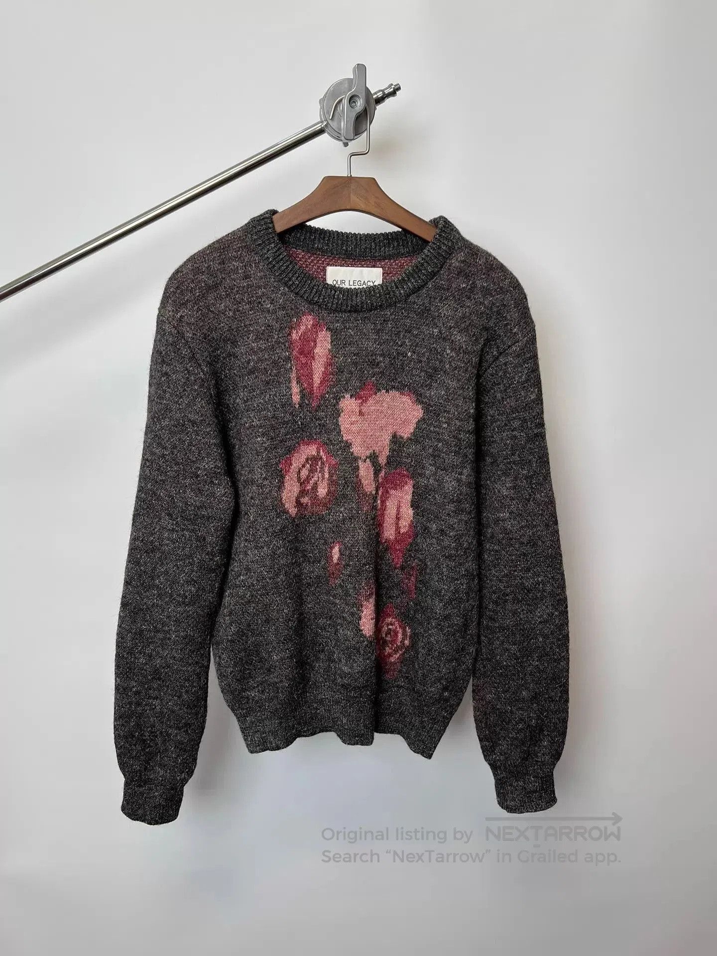 Other Brown Floral Pattern Knit Sweater Size S. Size US S / EU 44-46 / 1 - 1 Thumbnail