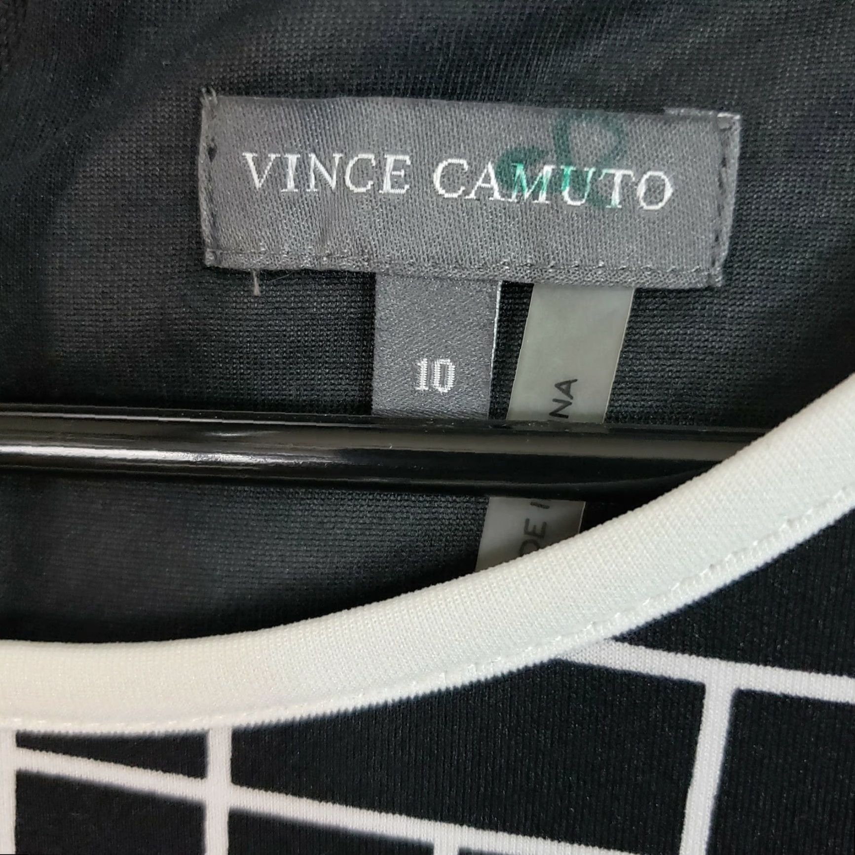 Vince Camuto Vince Camuto Womens Dress Sz 10 Black White Geometric Sleeveless Sheath Vintage No (adjusted to fit rules?) Size L / US 10 / IT 46 - 6 Thumbnail