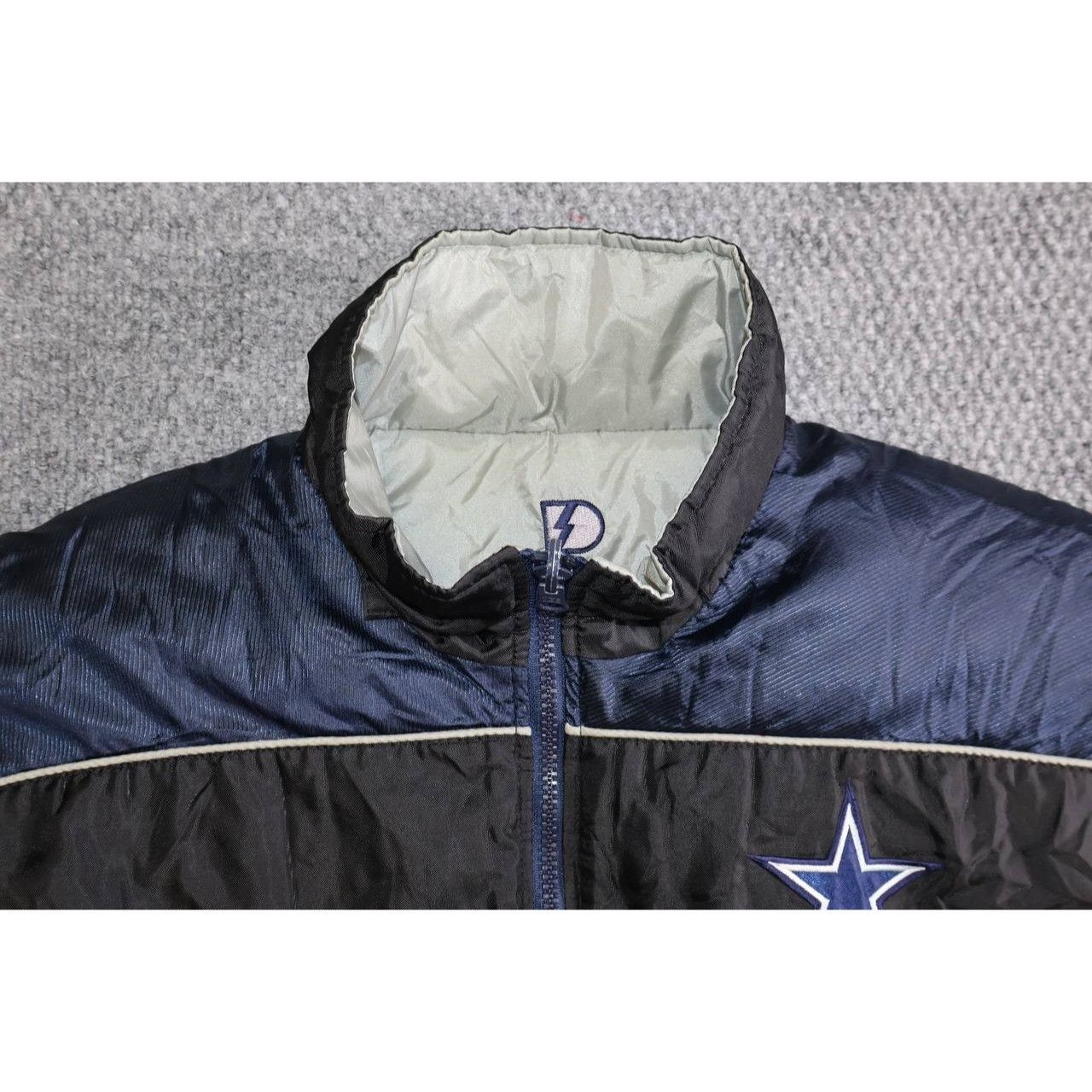 Vintage Vintage Dallas Cowboys NFL Puffer Jacket Reversible Size US XL / EU 56 / 4 - 8 Thumbnail