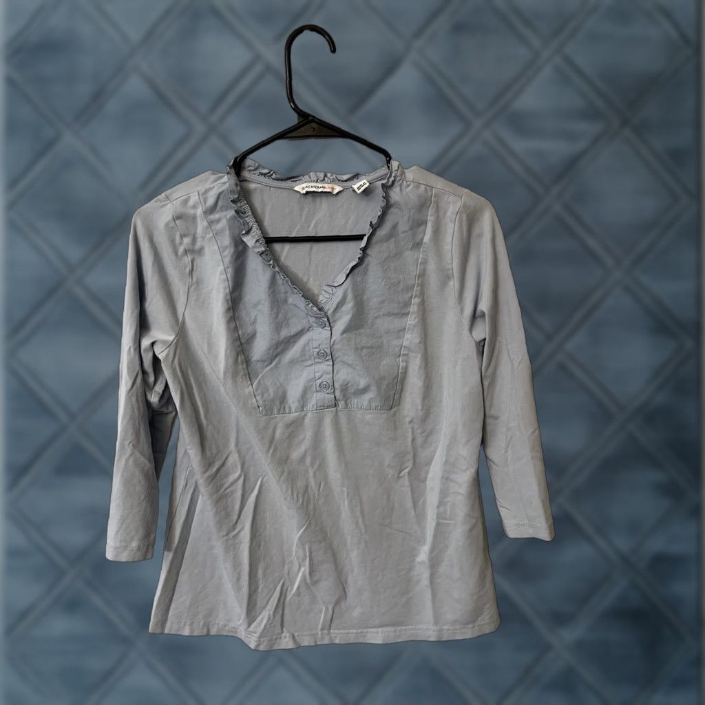Vintage Isaac Mizrahi Live! Women's 3/4 Sleeve Henley Top w/ Ruffle Trim Blue XS Size XS / US 0-2 / IT 36-38 - 1 Thumbnail