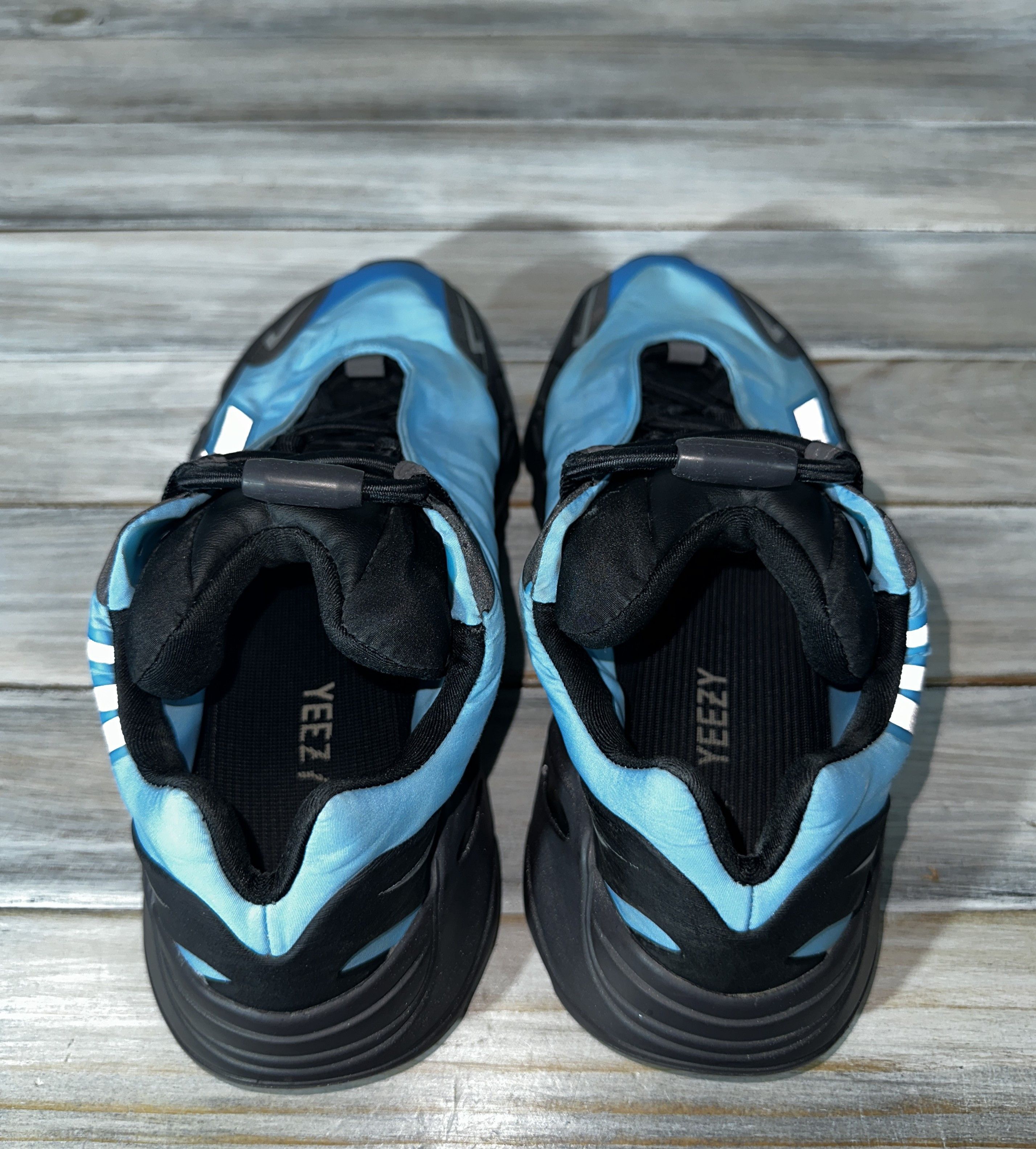 Adidas Adidas Yeezy Boost 700 'Bright Cyan' Kids Sneakers Synthetic Size US 5 / EU 37 - 13 Thumbnail