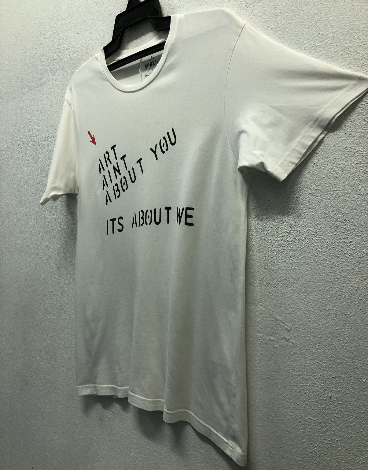 Uniqlo Uniqlo Lawrence Weiner 2014 The Museum Of Modern Art T-Shirt Size US M / EU 48-50 / 2 - 5 Thumbnail