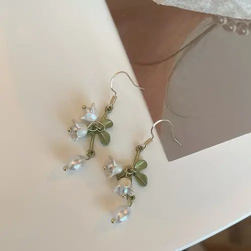 Designer × Jewelry × Vintage Elegant Flower Dangle Drop Earrings for Women,Pearl Earrings Size ONE SIZE - 3 Thumbnail