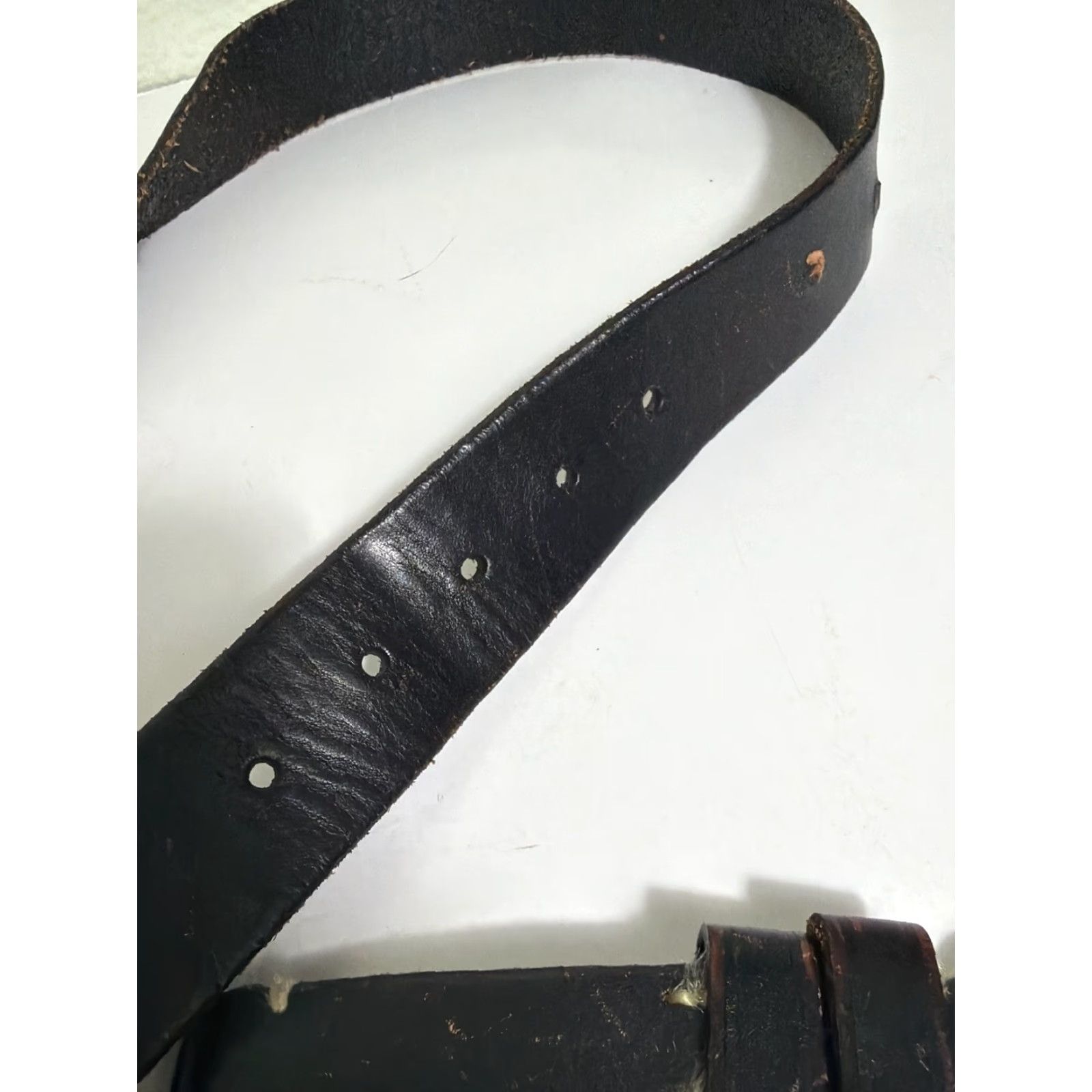 Gap VINTAGE Gap Black Leather Belt Double Metal Loop Flaw Holes Size 34” Women's Small S Metal 34” Belt Women Gap Black Leather Belt 90s Y2K Size ONE SIZE - 7 Thumbnail