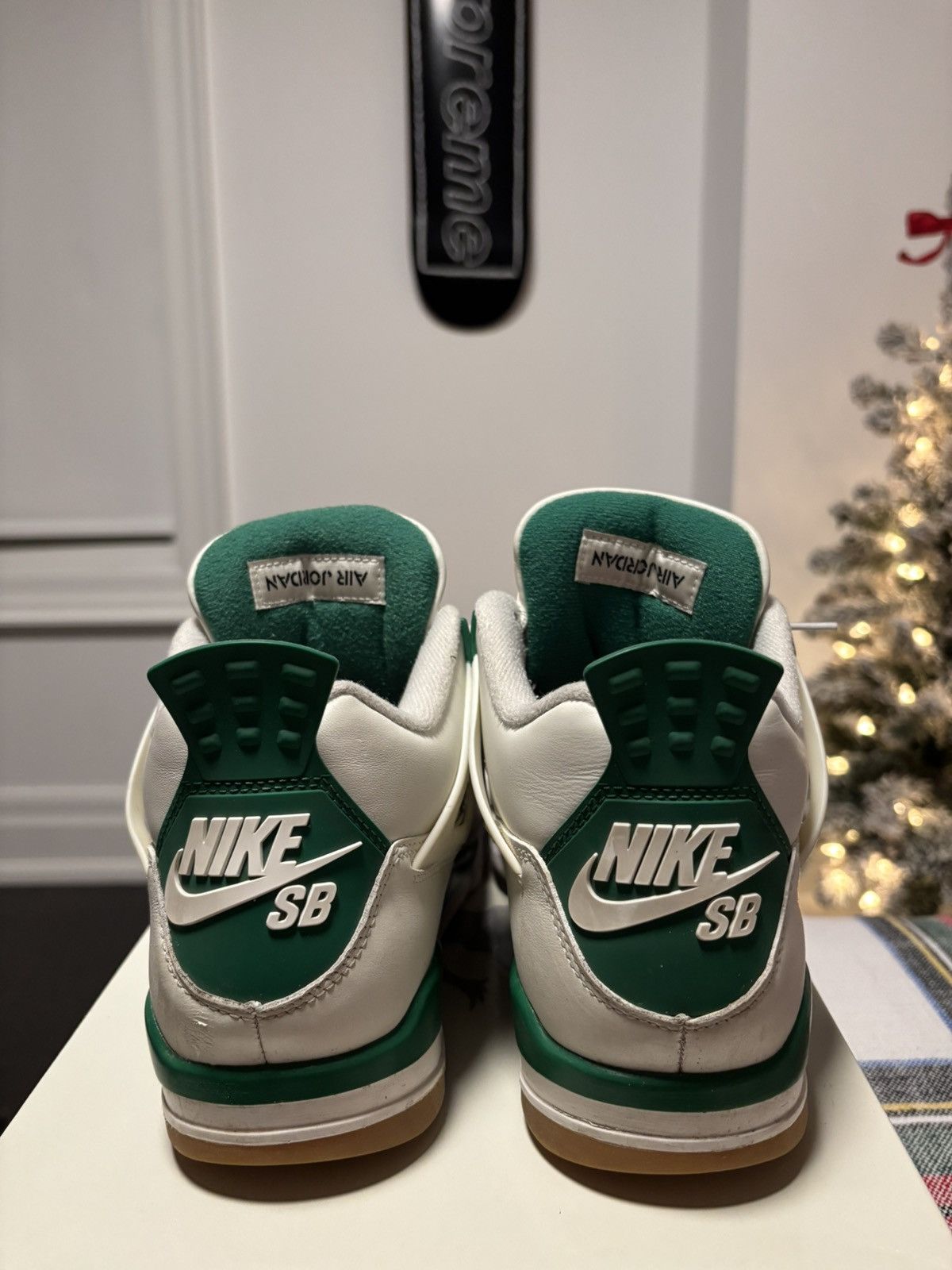 Nike Jordan 4 Retro x Nike SB Pine Green Size 8 Men Size US 8 / EU 41 - 5 Thumbnail