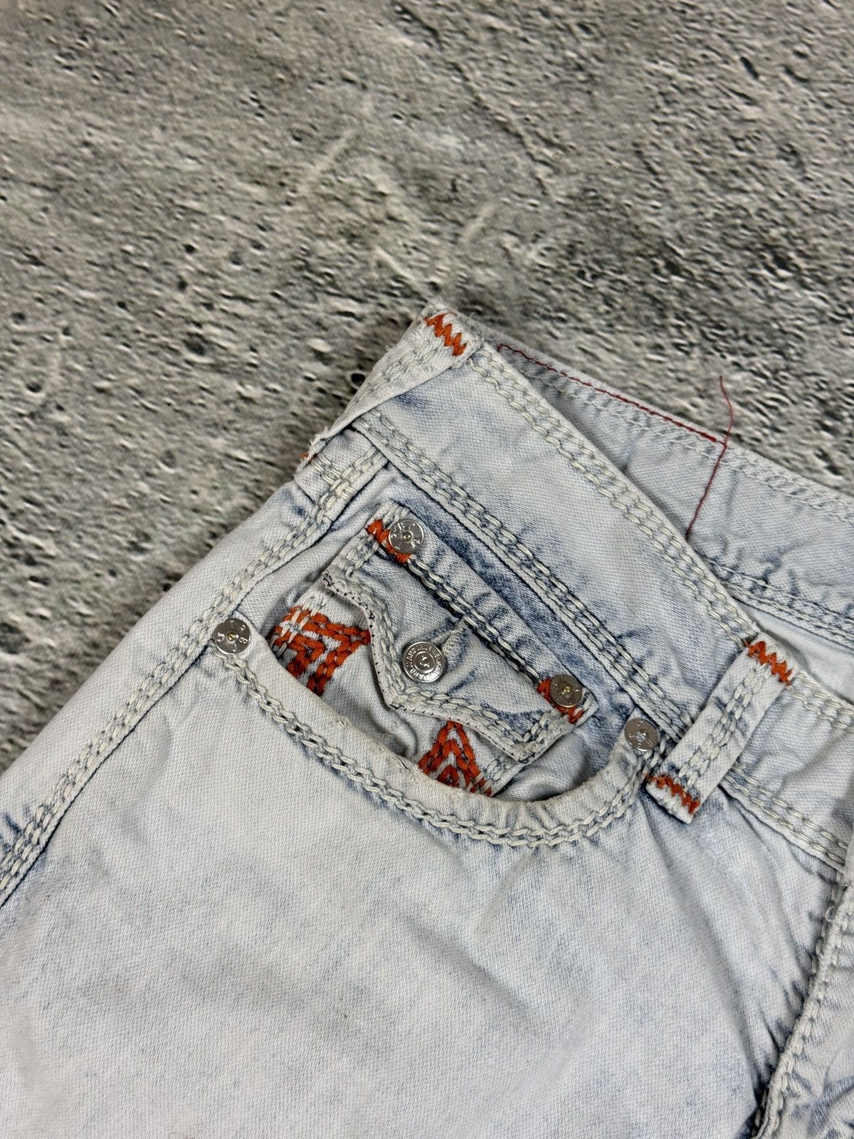 True Religion True Religion vintage white jeans straight mega T Orange Size US 31 - 8 Thumbnail