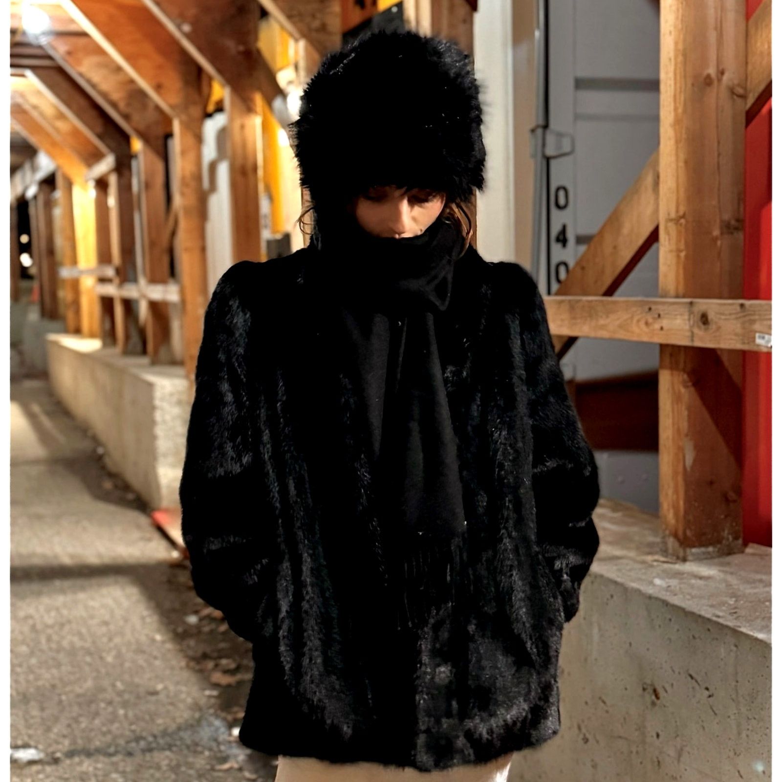 Vintage Vtg '70s Mint Zibeline Fur by "Zibelline Fur"- Rare Luxury Size M / US 6-8 / IT 42-44 - 3 Thumbnail