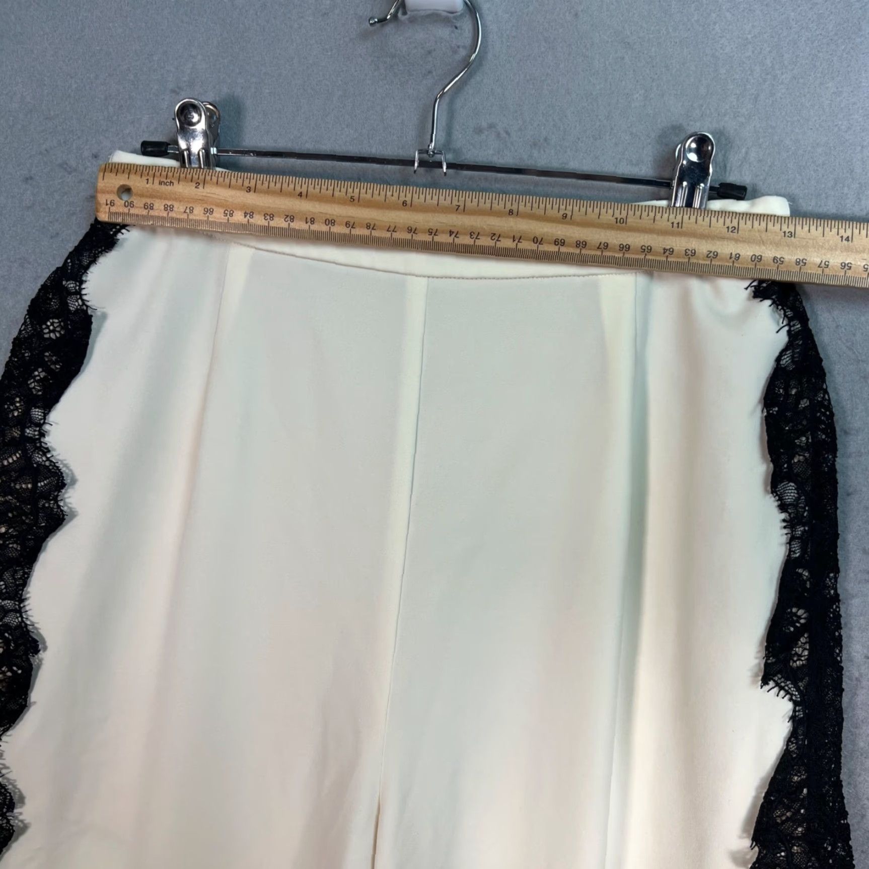 LE CIEL BLEU VINTAGE Le Ciel Bleu Womens Wide-Leg Trousers With Black Lace Trim Size 36 White Pants Dress Pants Womens 36 Bleu Lace Trim Wide-Leg Trousers Size ONE SIZE - 6 Thumbnail
