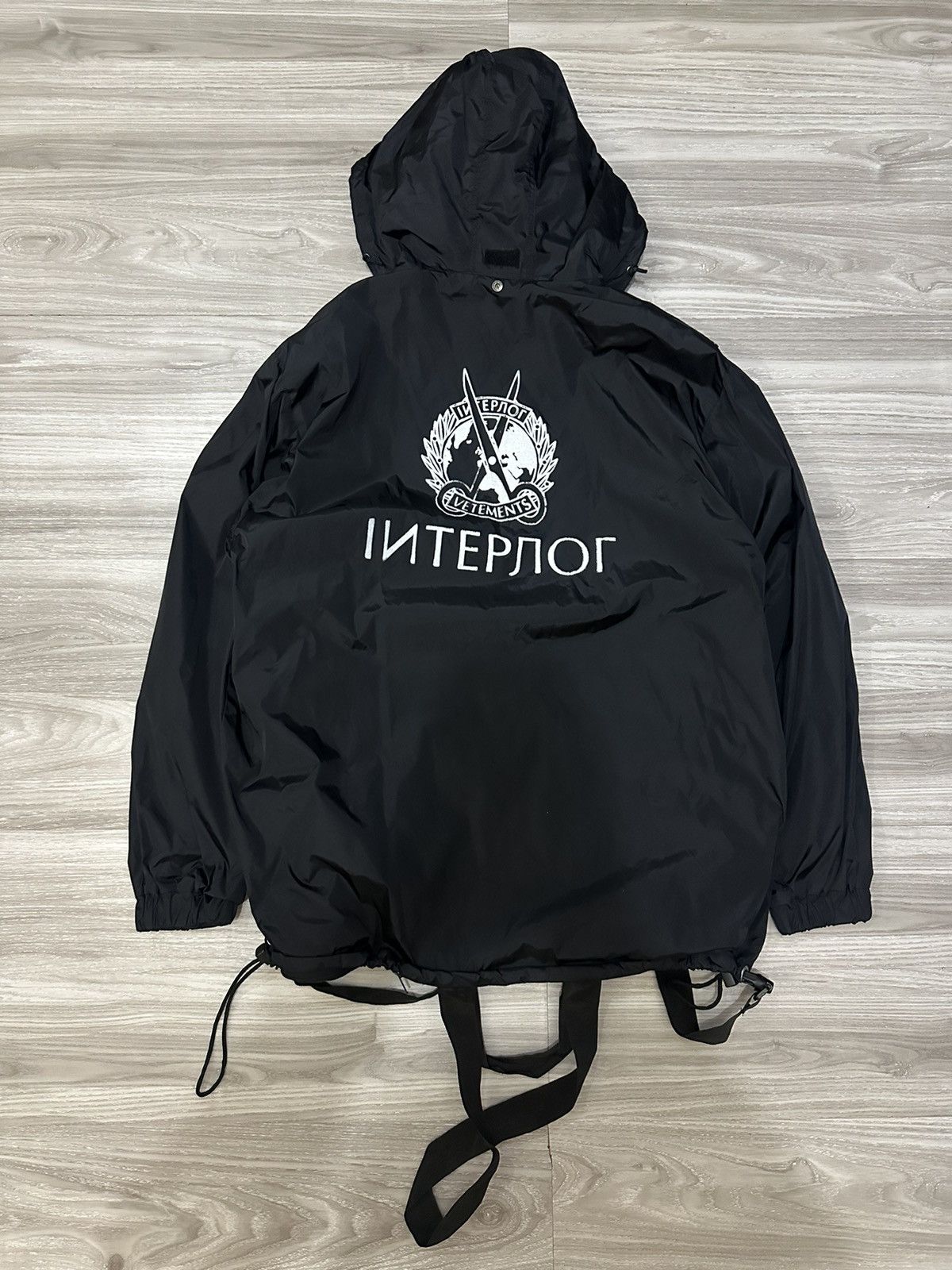 Vetements AW19 Vetements Interpol Packable hood and convertible jacket Size US S / EU 44-46 / 1 - 11 Thumbnail