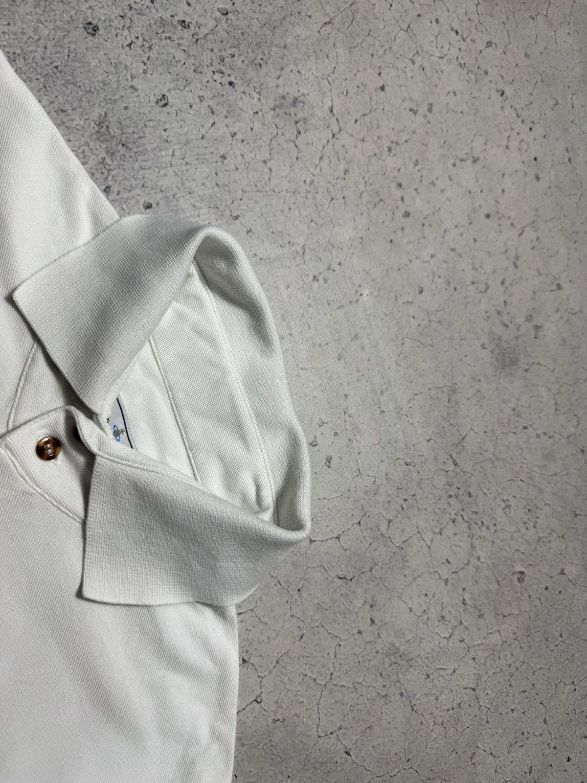 Vivienne Westwood Vivienne Westwood Luxury Polo Shirt White Size L Size US L / EU 52-54 / 3 - 7 Thumbnail