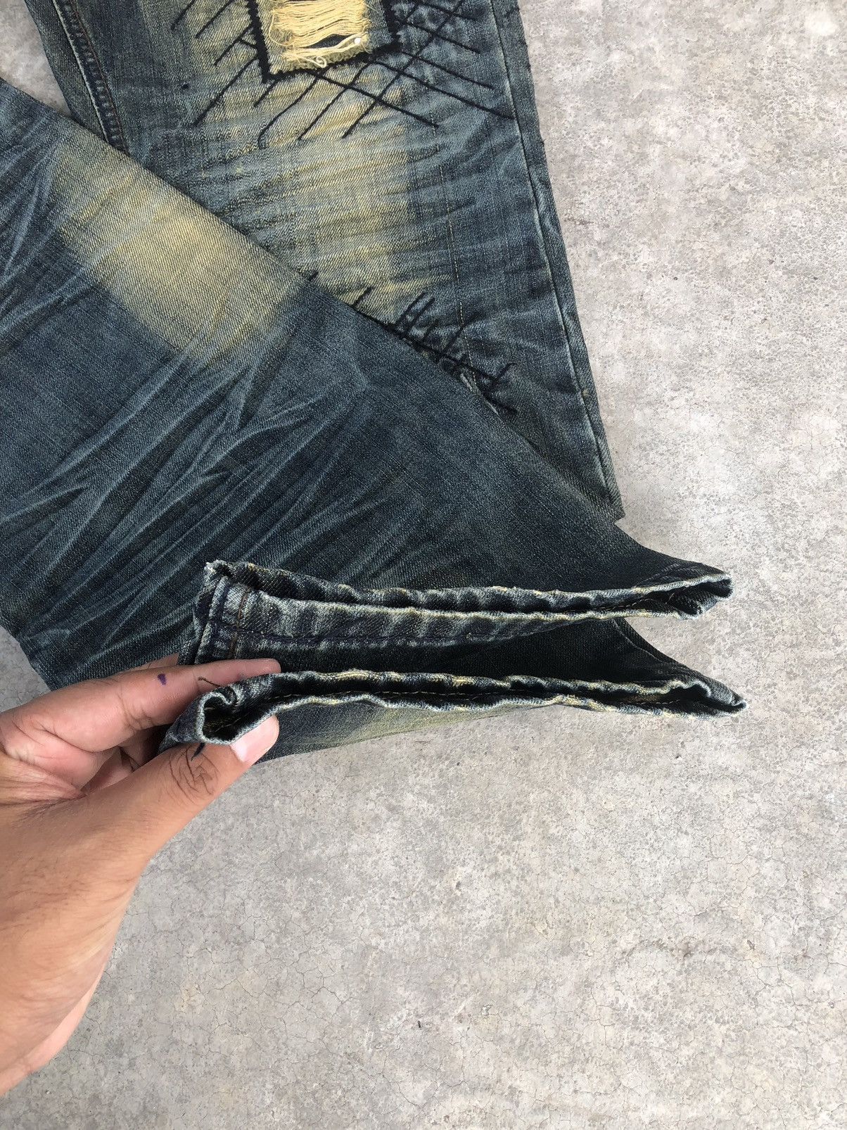 Who Decides War Japanese Kouyizu Distressed Jeans Patchwork Size US 32 / EU 48 - 13 Thumbnail