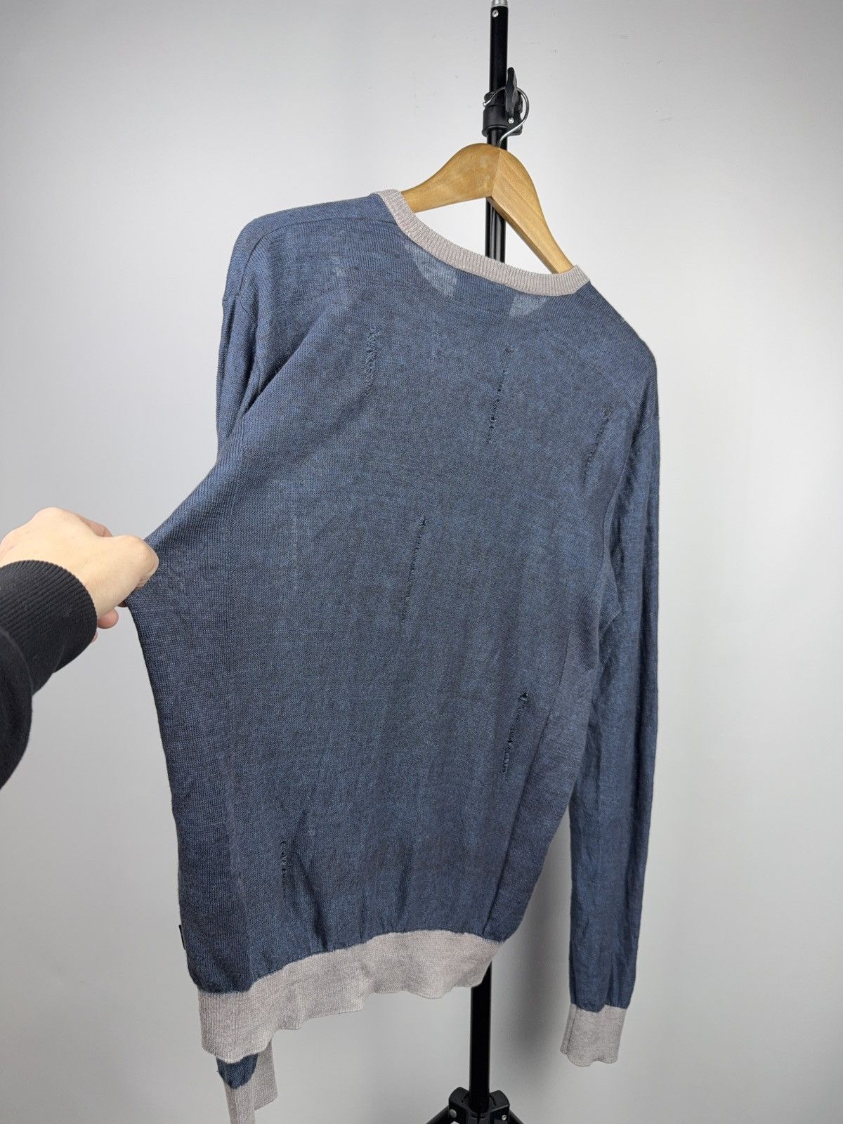 Armani Luxury 00s Armani Jeans Distressed Knit Sweater Faded Blue Size US M / EU 48-50 / 2 - 16 Thumbnail