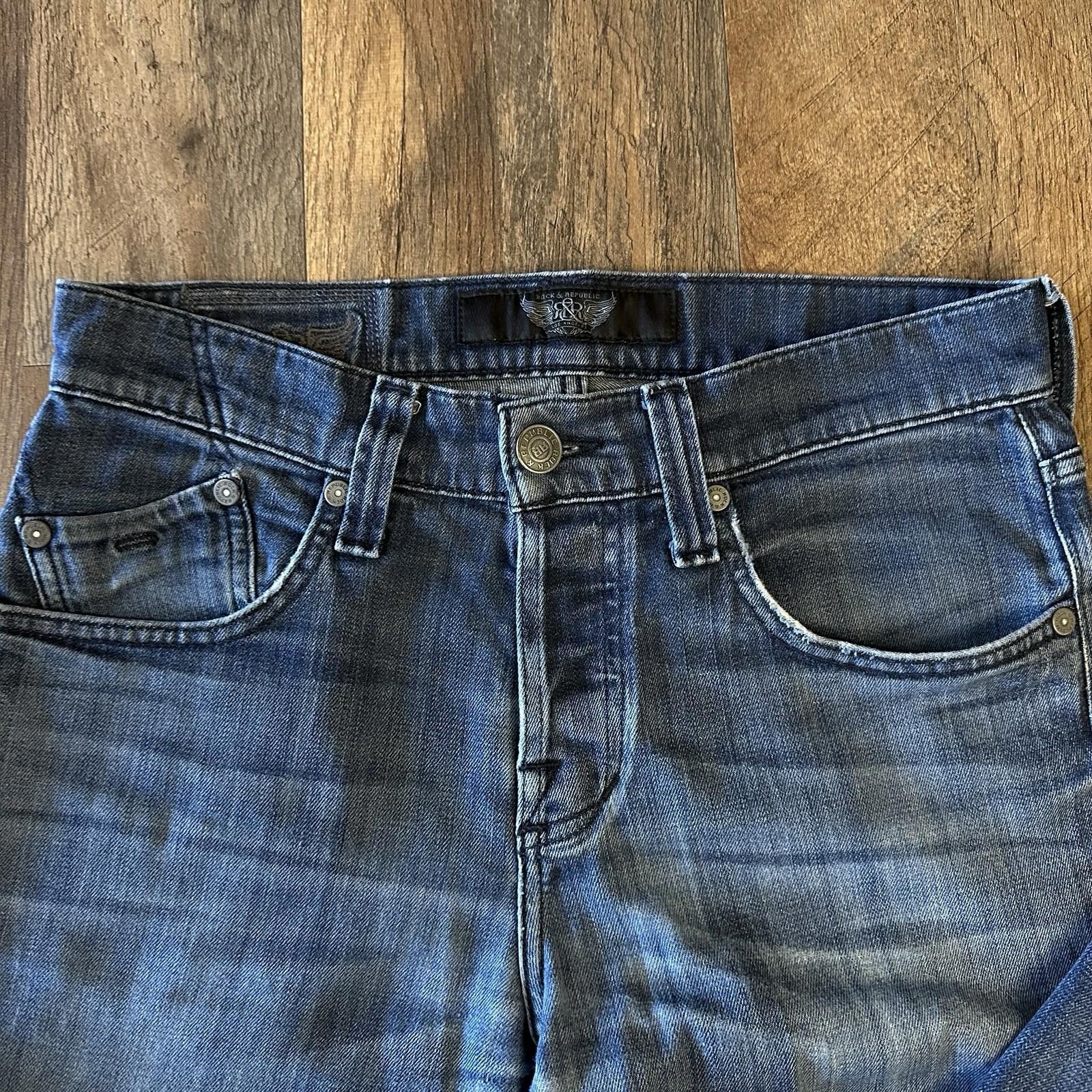 Rock & Republic ROCK & REPUBLIC Mens Jeans 32x30 Straight Studded Button Fly Size US 32 / EU 48 - 4 Thumbnail