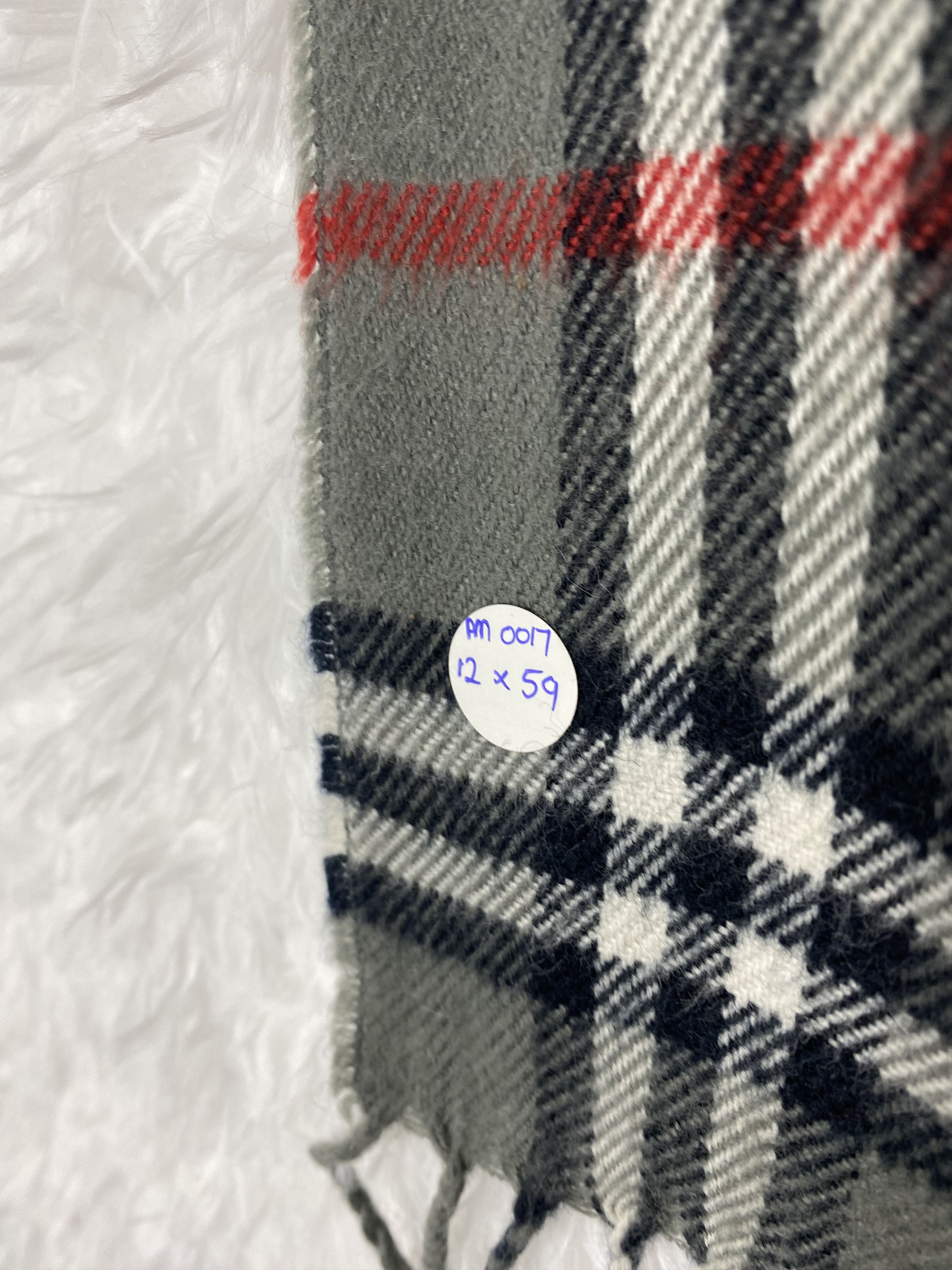 Burberry Vintage Burberry Scarf / Muffler Neckwear PM0017 Size ONE SIZE - 3 Thumbnail