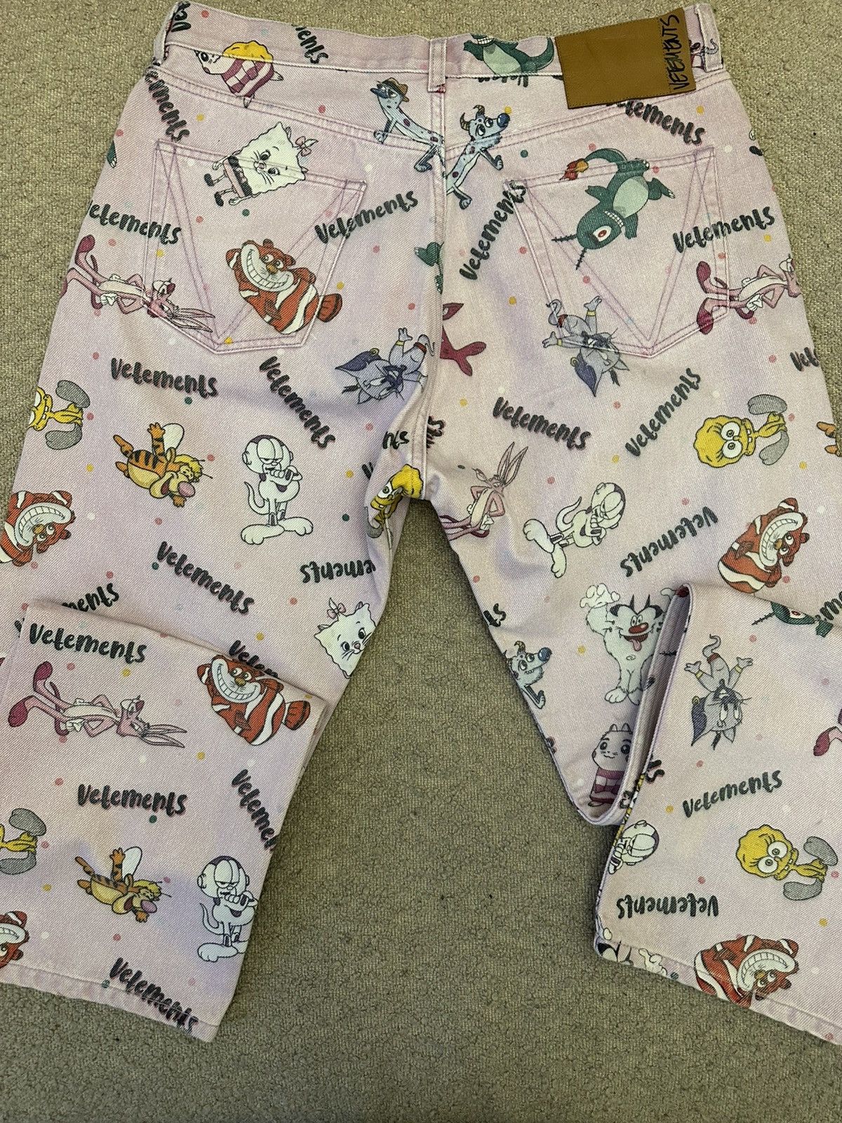 Vetements Vetements Pink Comic Denim Size US 33 - 6 Thumbnail