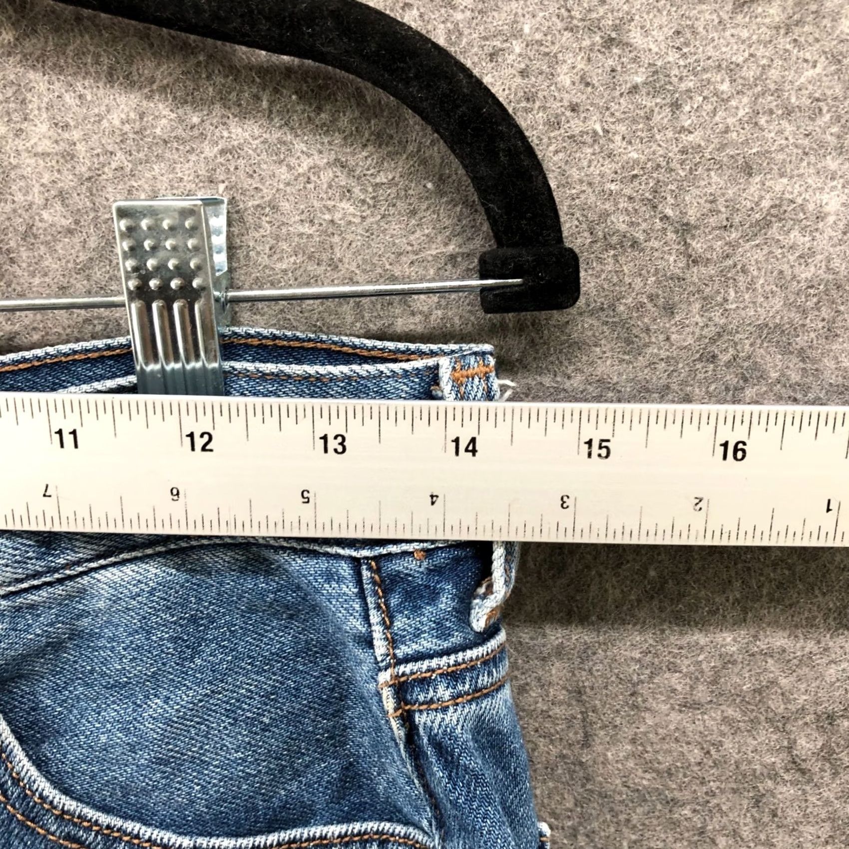 American Eagle Outfitters VINTAGE used? No. Oops. Size 27" / US 4 / IT 40 - 7 Thumbnail