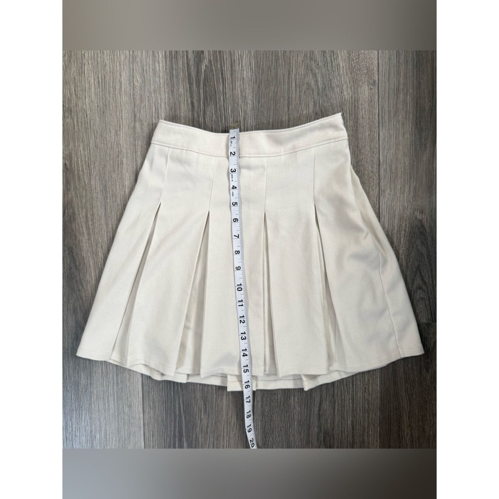 Hollister Hollister Cream Pleated Skirt Size XS NWT Preppy Academia Size 24" / US 00 / IT 34 - 9 Thumbnail