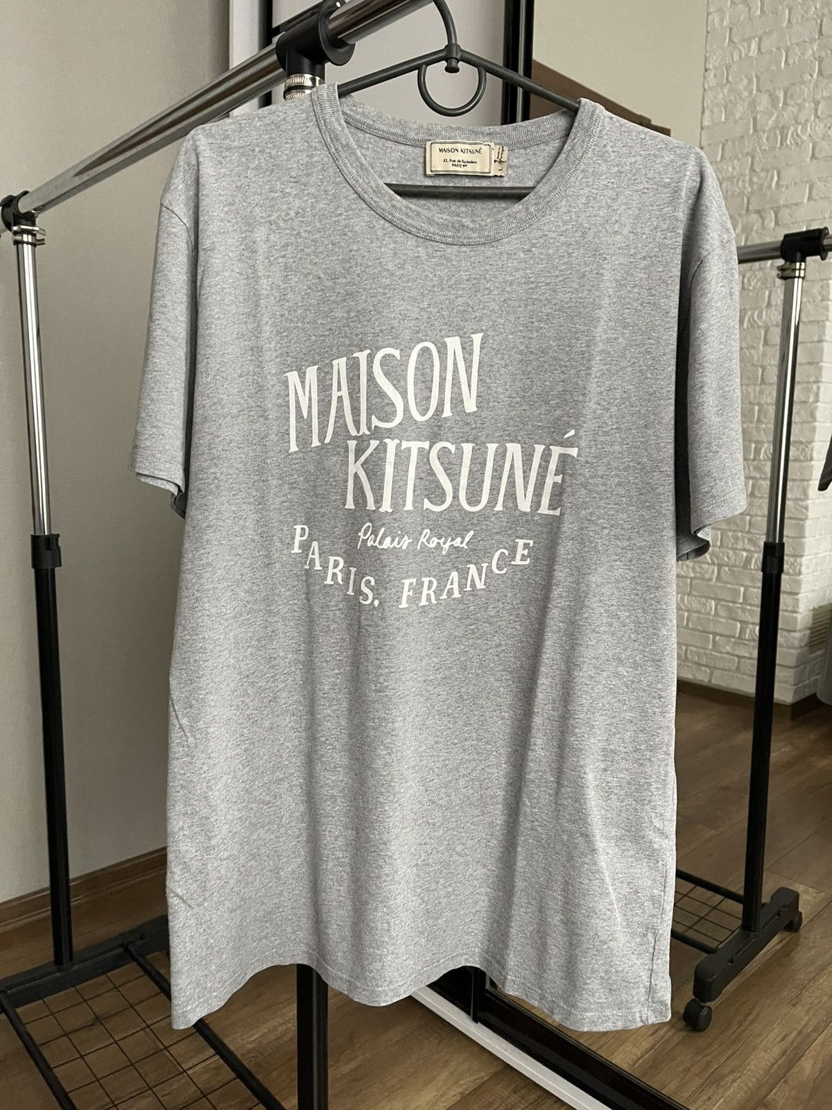 Maison Kitsune Maison Kitsune Paris France Big Logo T-Shirt Tee Size US L / EU 52-54 / 3 - 1 Thumbnail
