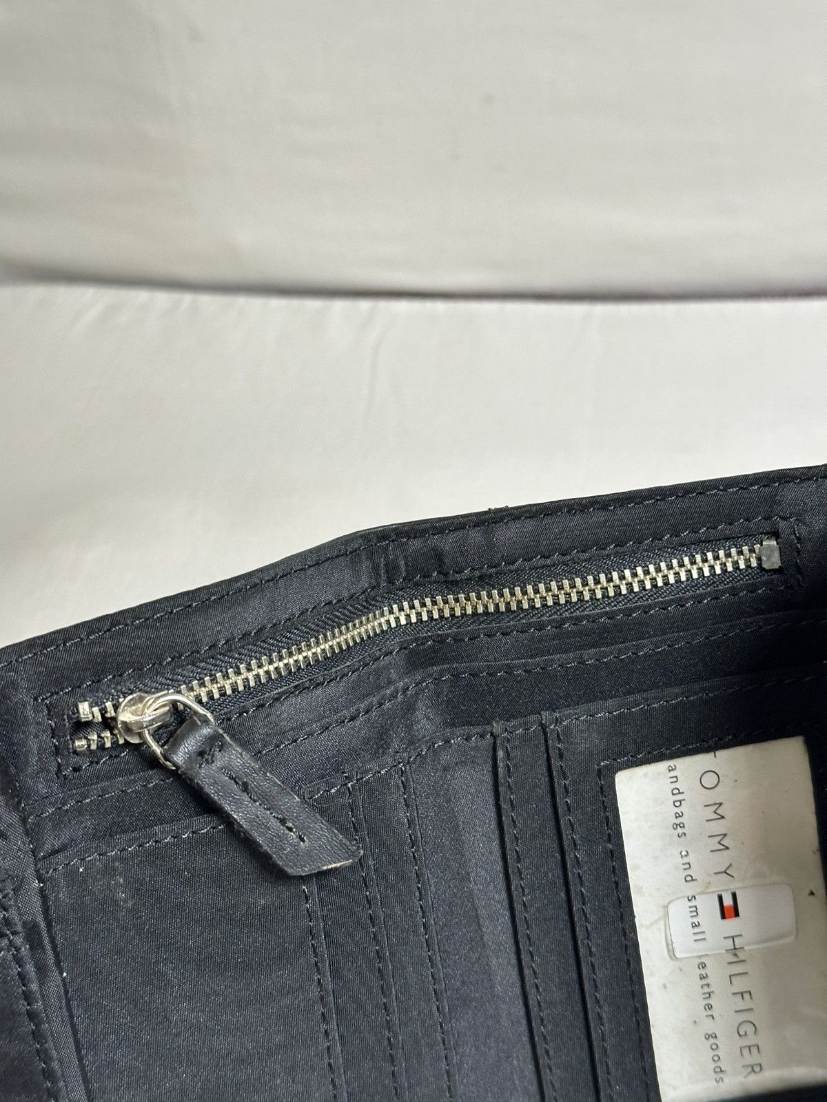 Tommy Hilfiger Tommy Hilfiger monogram canvas wallet. Size ONE SIZE - 17 Thumbnail