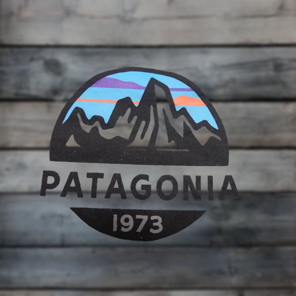 Patagonia Patagonia Sweatshirt Mens Small Gray Organic Cotton Fleece Pullover Graphic Print Logo Crewneck Scenario: Outdoor Hiking Activewear Regular Fit Mens Size US S / EU 44-46 / 1 - 1 Thumbnail
