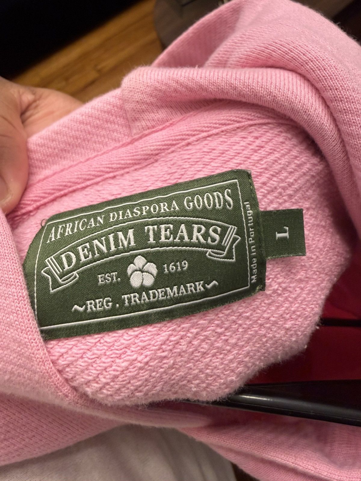 DENIM TEARS Denim Tears Pink Wreath Hoodie Size Large Size US L / EU 52-54 / 3 - 11 Thumbnail