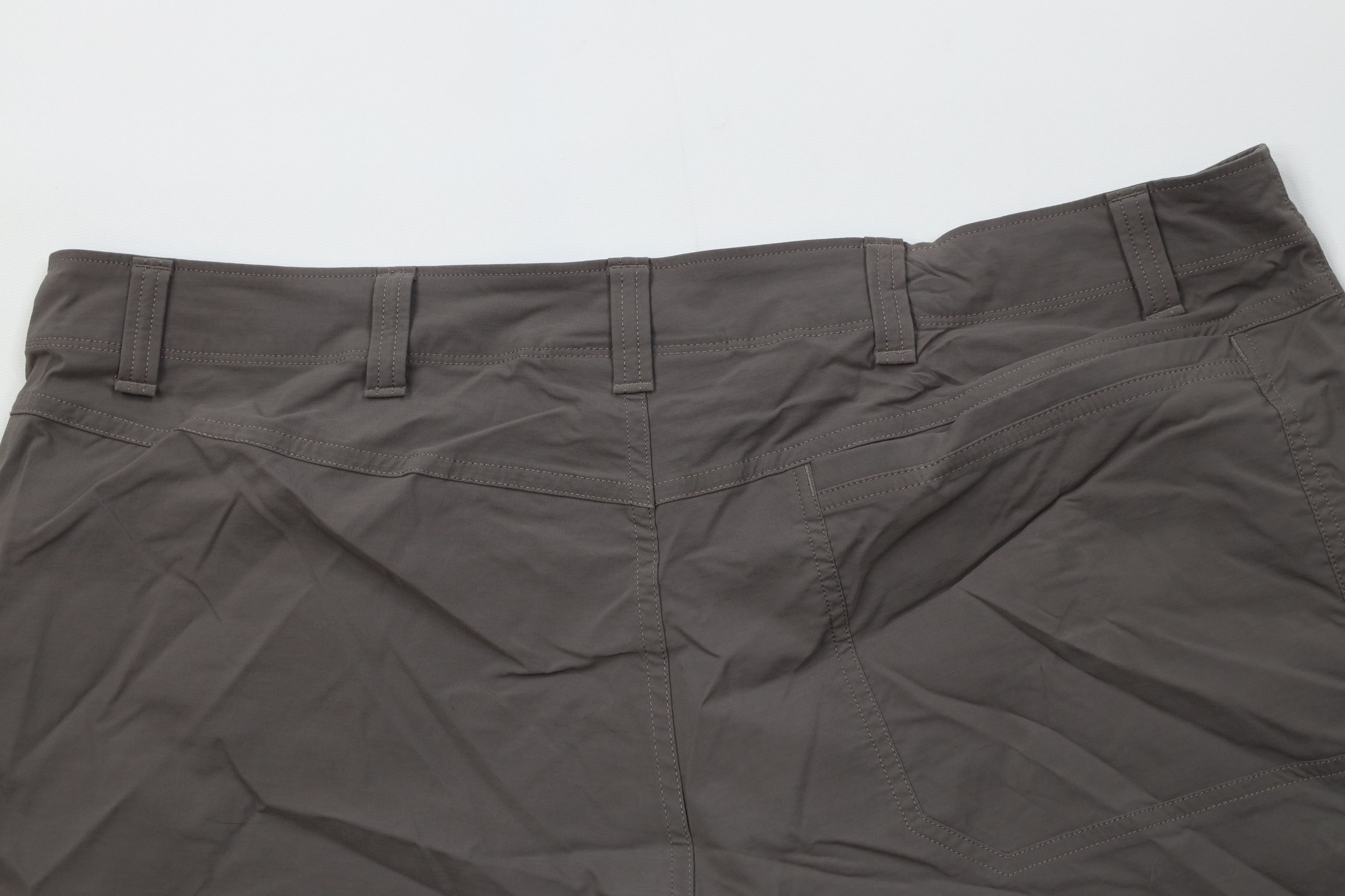Under Armour Under Armour Fit HeatGear Above Knee Chino Golf Shorts Gray Size US 40 / EU 56 - 12 Thumbnail