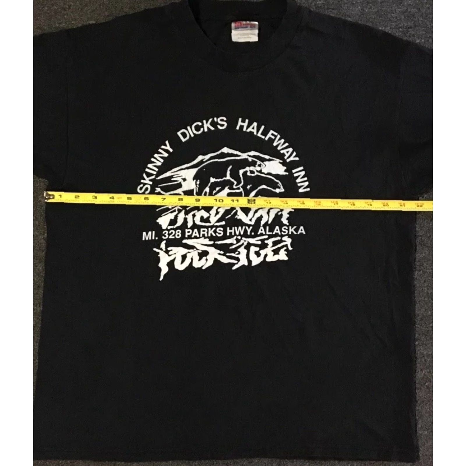 Vintage Vtg 90s Skinny Dick’s Halfway Inn Alaska Faded Shirt M Black Funny Crew Neck Short Sleeve Graphic Tee Mens Halloween Y2K Joke Size US M / EU 48-50 / 2 - 7 Thumbnail