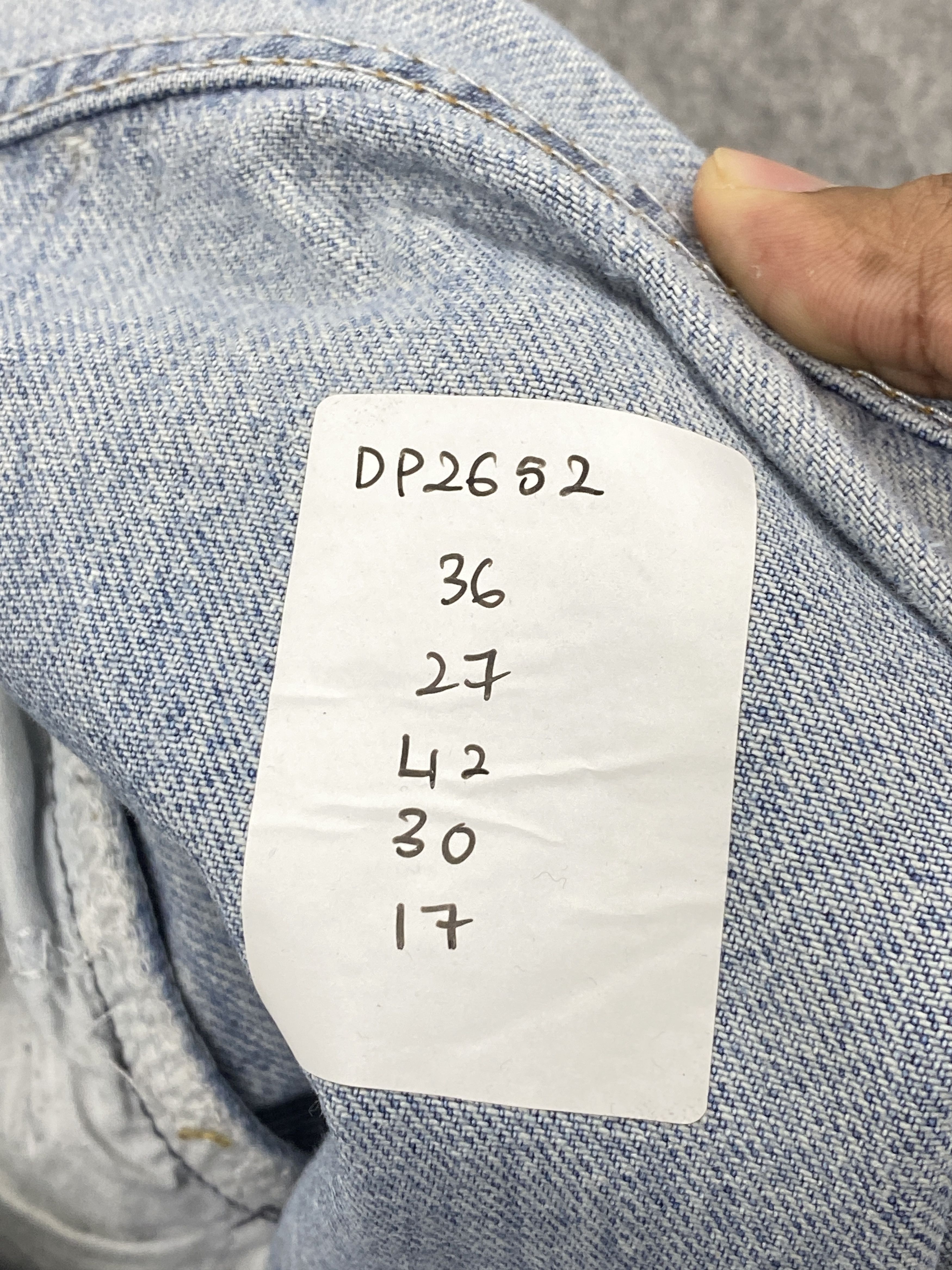 Levi's × Vintage Light Wash Vintage Levi's 550 Jeans DP2652 Size US 36 / EU 52 - 18 Thumbnail