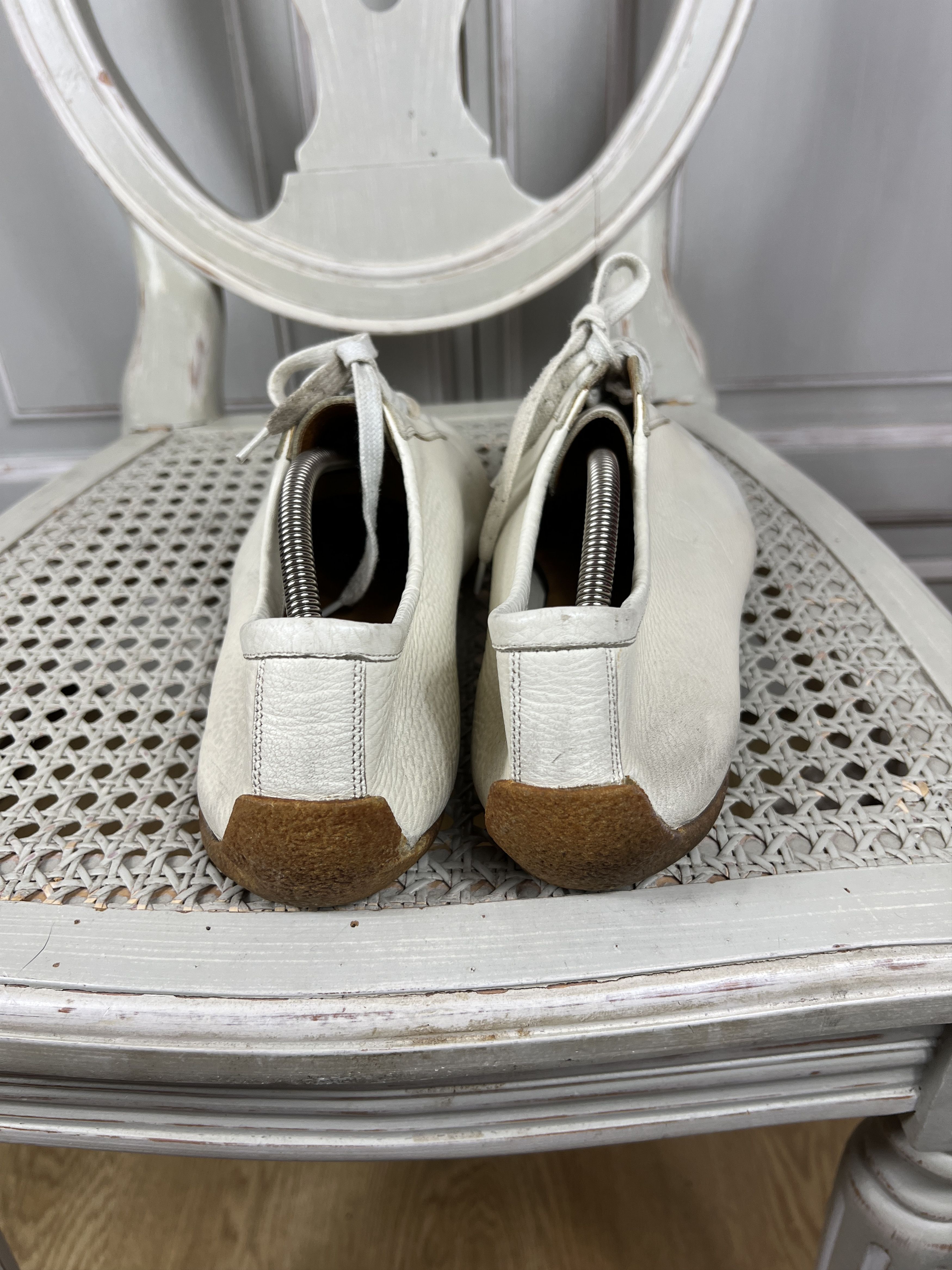 Gucci GUCCI WHITE CASUAL SHOES 90S Size US 10 / EU 43 - 9 Thumbnail