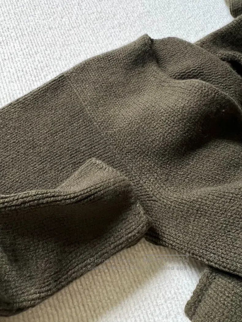 Hermes Hermes Deep V Large V Cashmere Sweater Size XS / US 0-2 / IT 36-38 - 4 Thumbnail