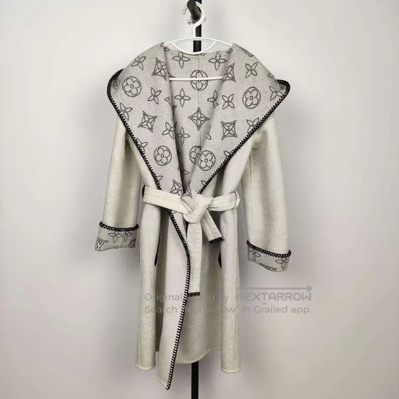 Louis Vuitton Louis Vuitton Cashmere double-sided coat Size XXS / US 00 / IT 34 - 1 Thumbnail