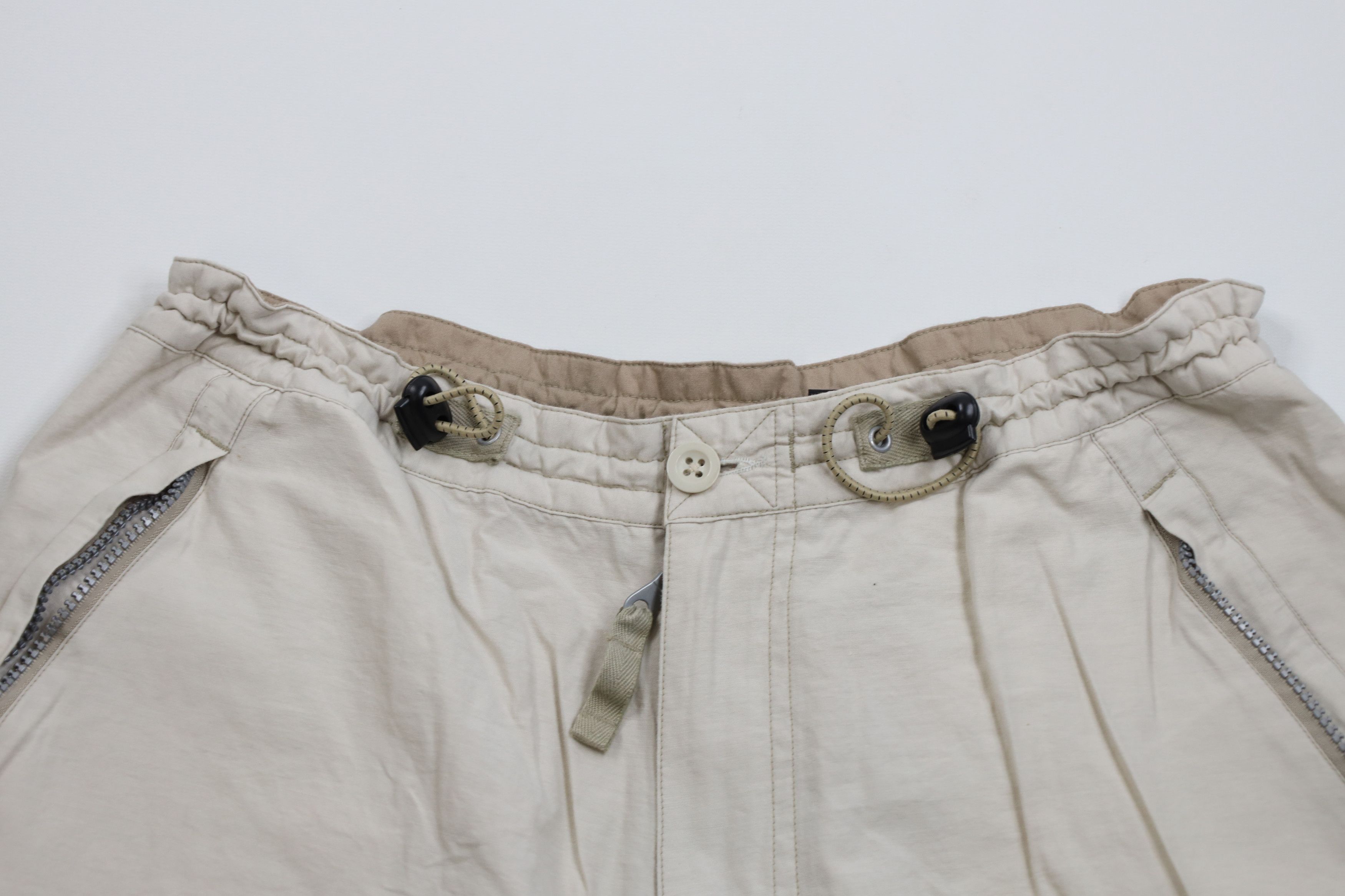 Vintage Vintage 90s Y2K Streetwear Fit Big Pocket Cargo Shorts Beige Size US 34 / EU 50 - 2 Thumbnail