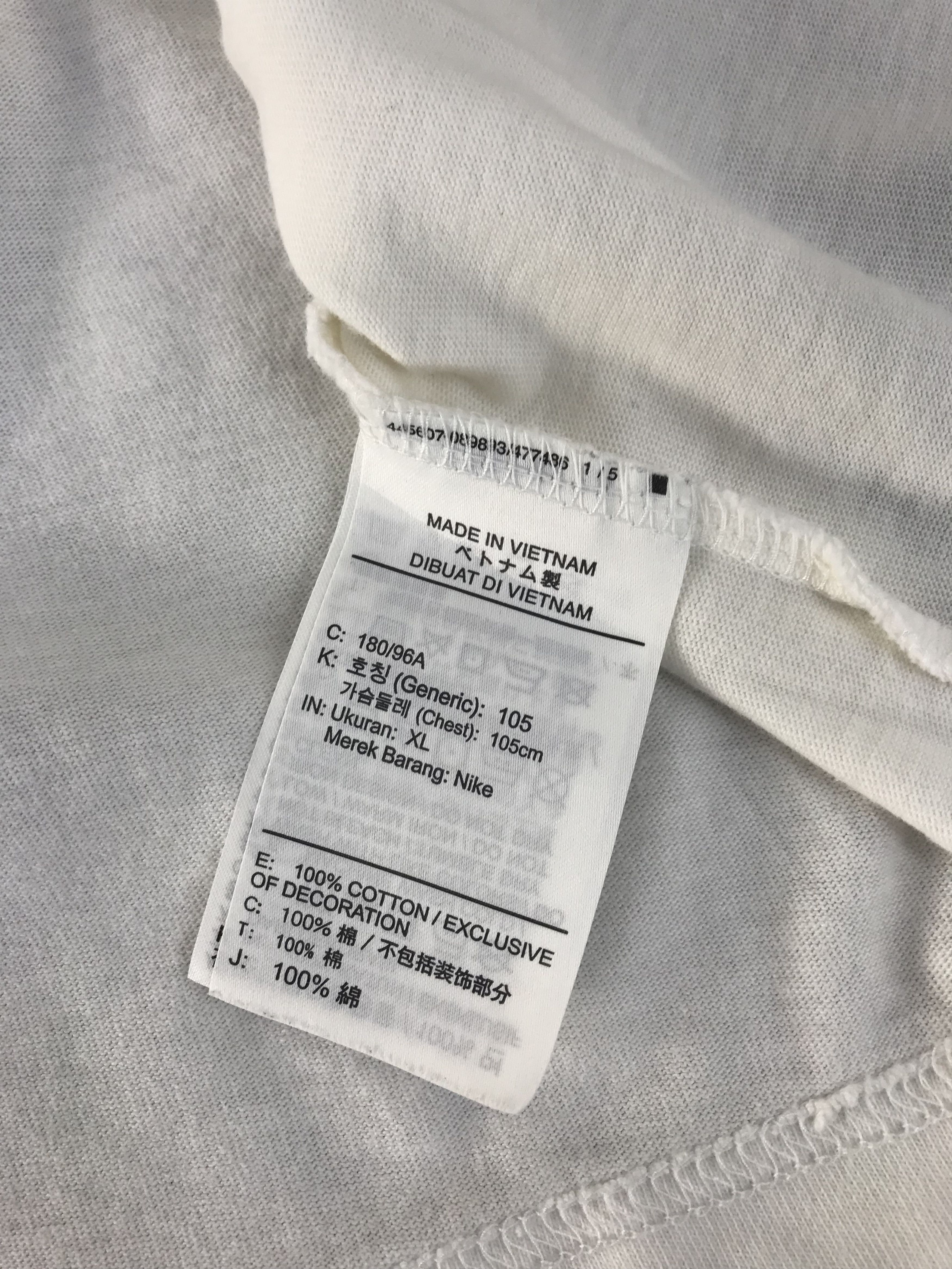Nike Vintage Style Nike Swoosh Big Logo Printed Tee Size US XL / EU 56 / 4 - 5 Thumbnail
