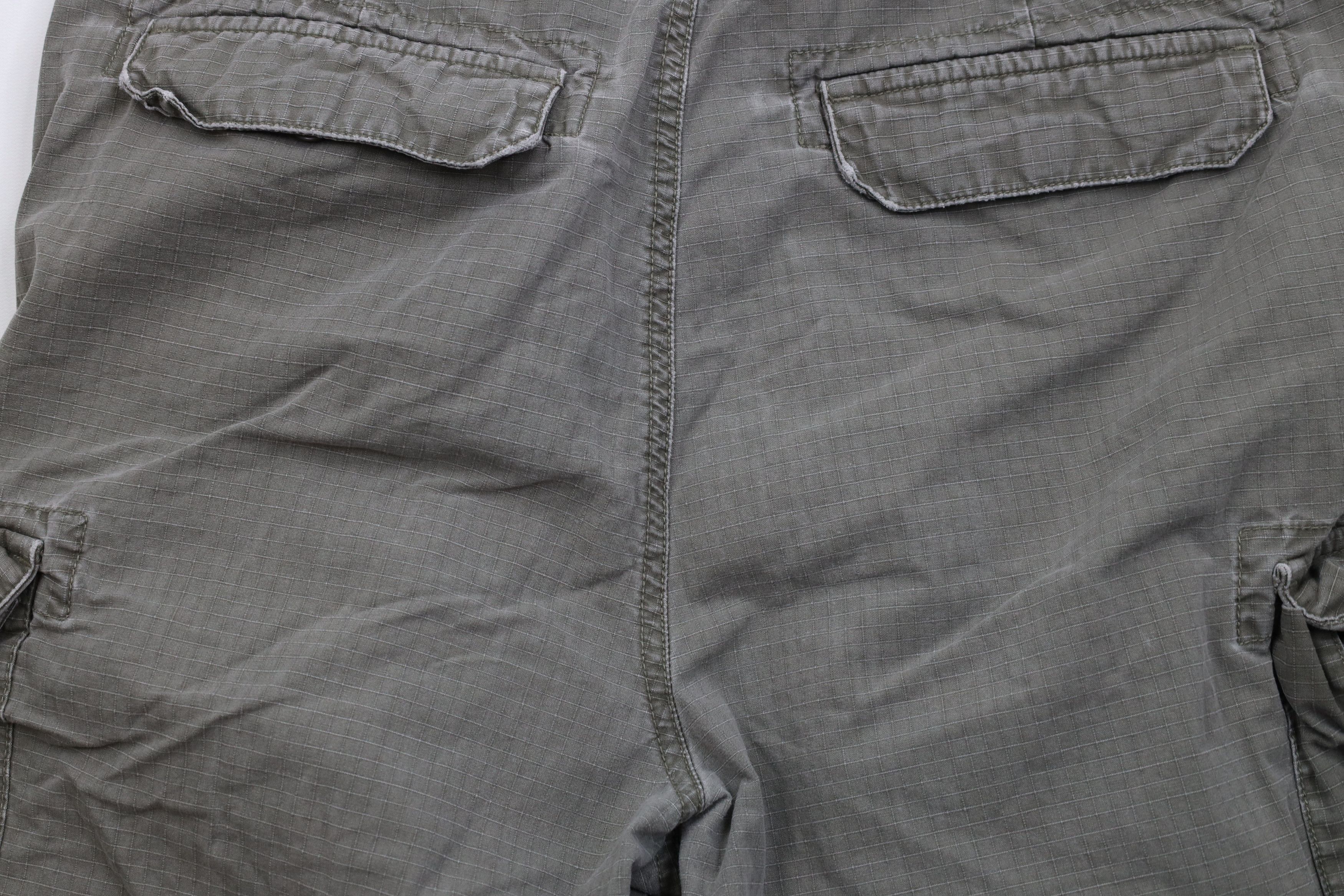 Tommy Hilfiger Vintage 90s Y2K Tommy Hilfiger Cargo Shorts Olive Green Size US 32 / EU 48 - 10 Thumbnail