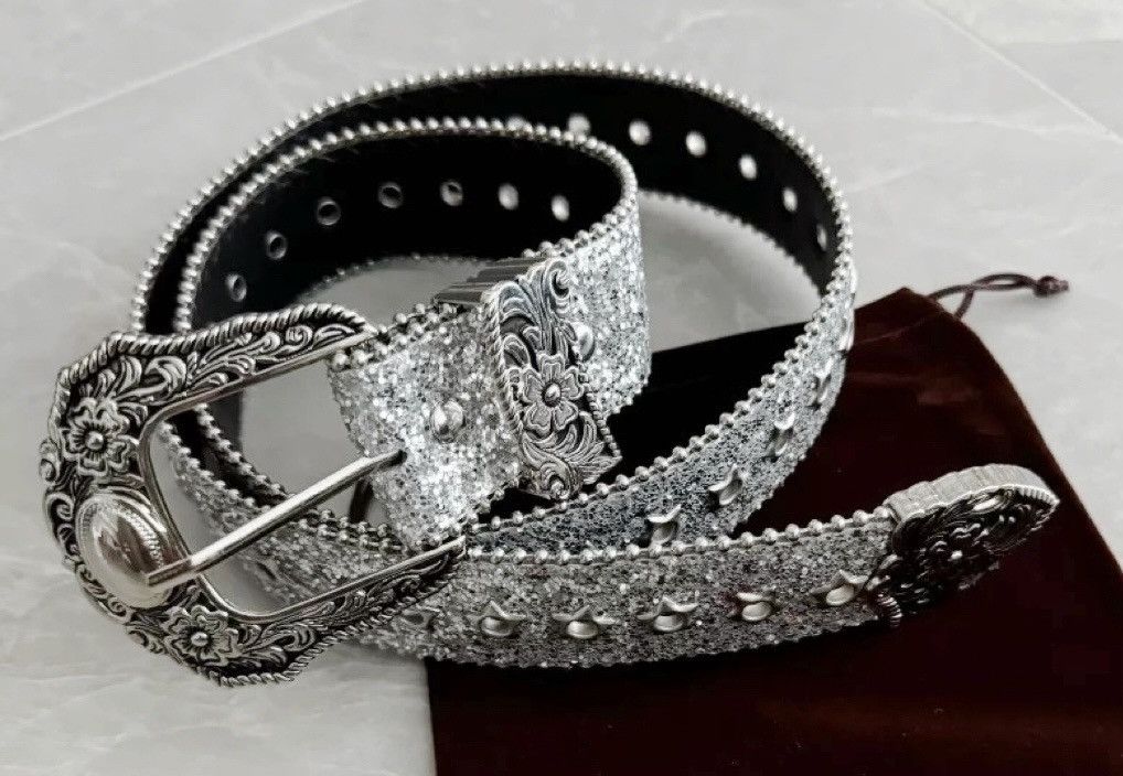 Designer × Japanese Brand Vintage punk rock unisex star studded rivet western belt Size ONE SIZE - 2 Thumbnail