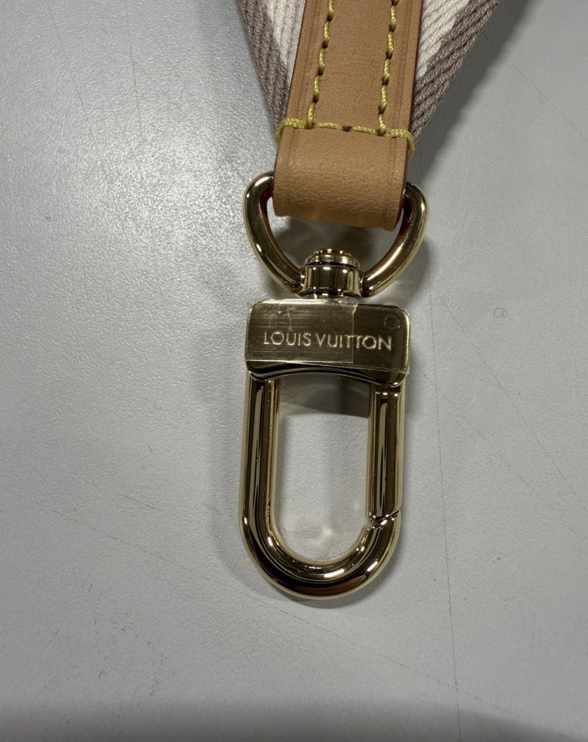 Louis Vuitton Louis Vuitton Shoulder Strap NEW 750$ Size ONE SIZE - 4 Thumbnail